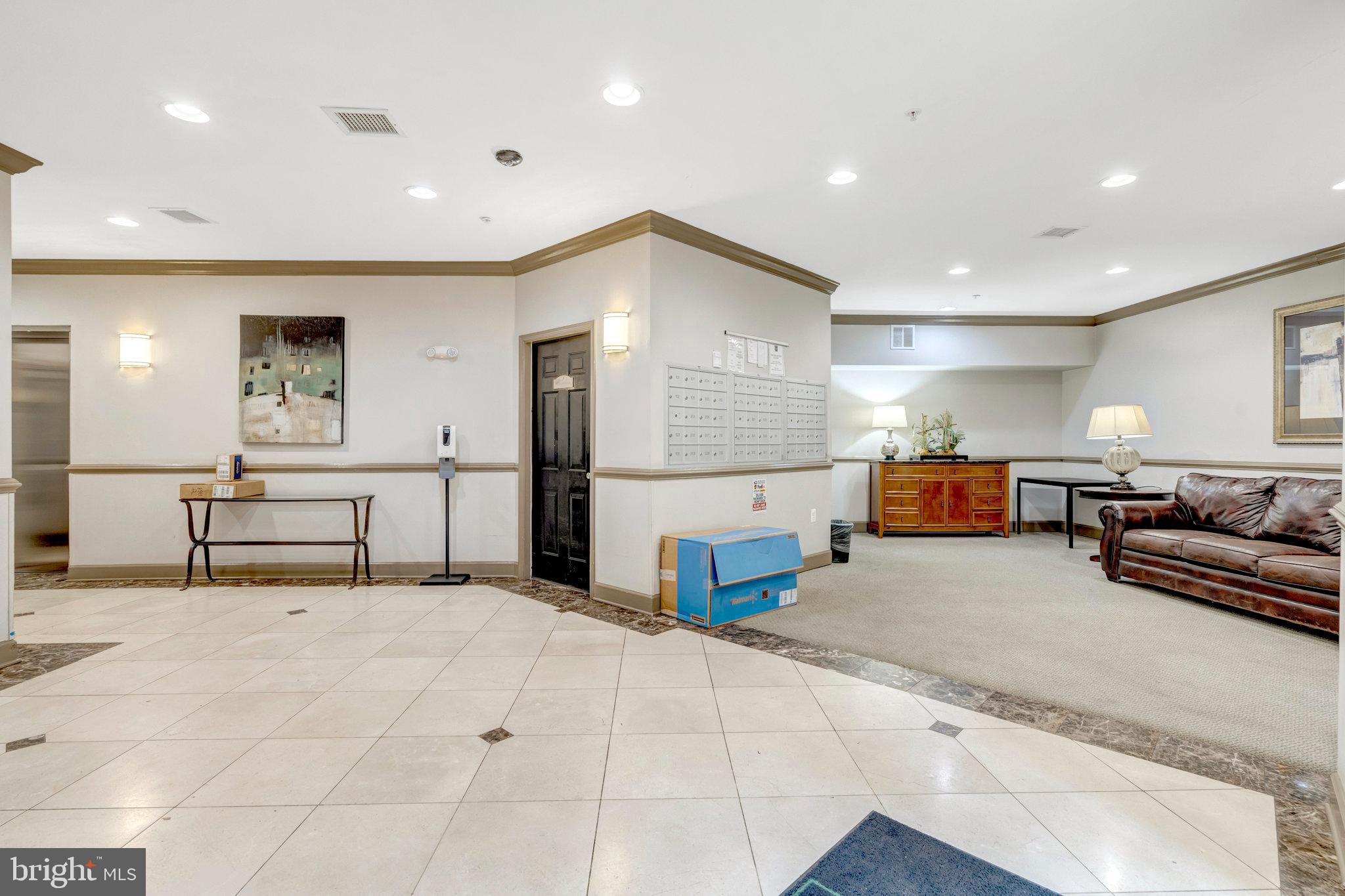 FAIRFAX RIDGE - Residential