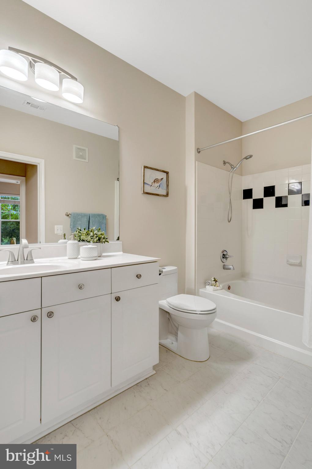 FAIRFAX RIDGE - Residential