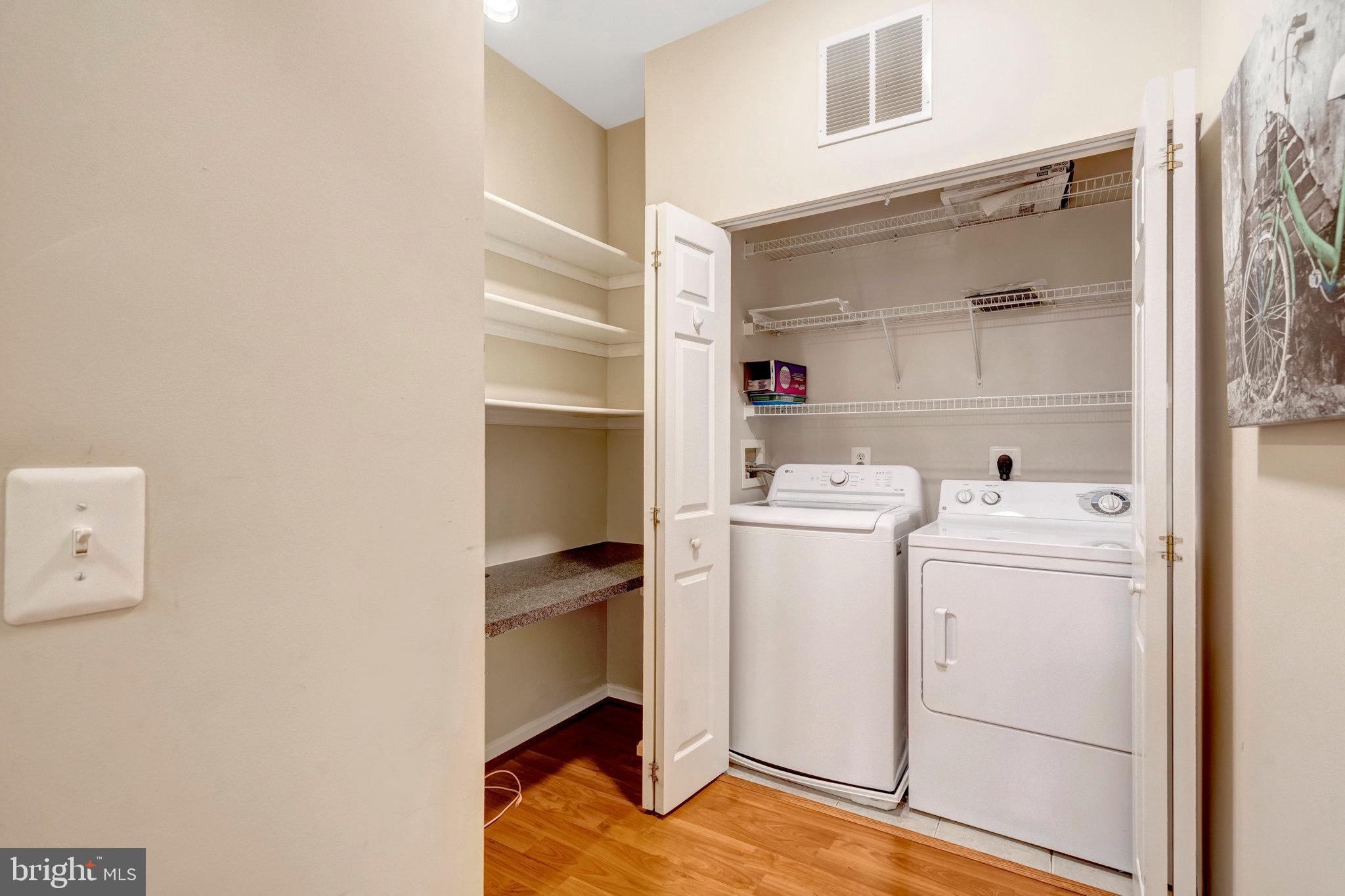 FAIRFAX RIDGE - Residential