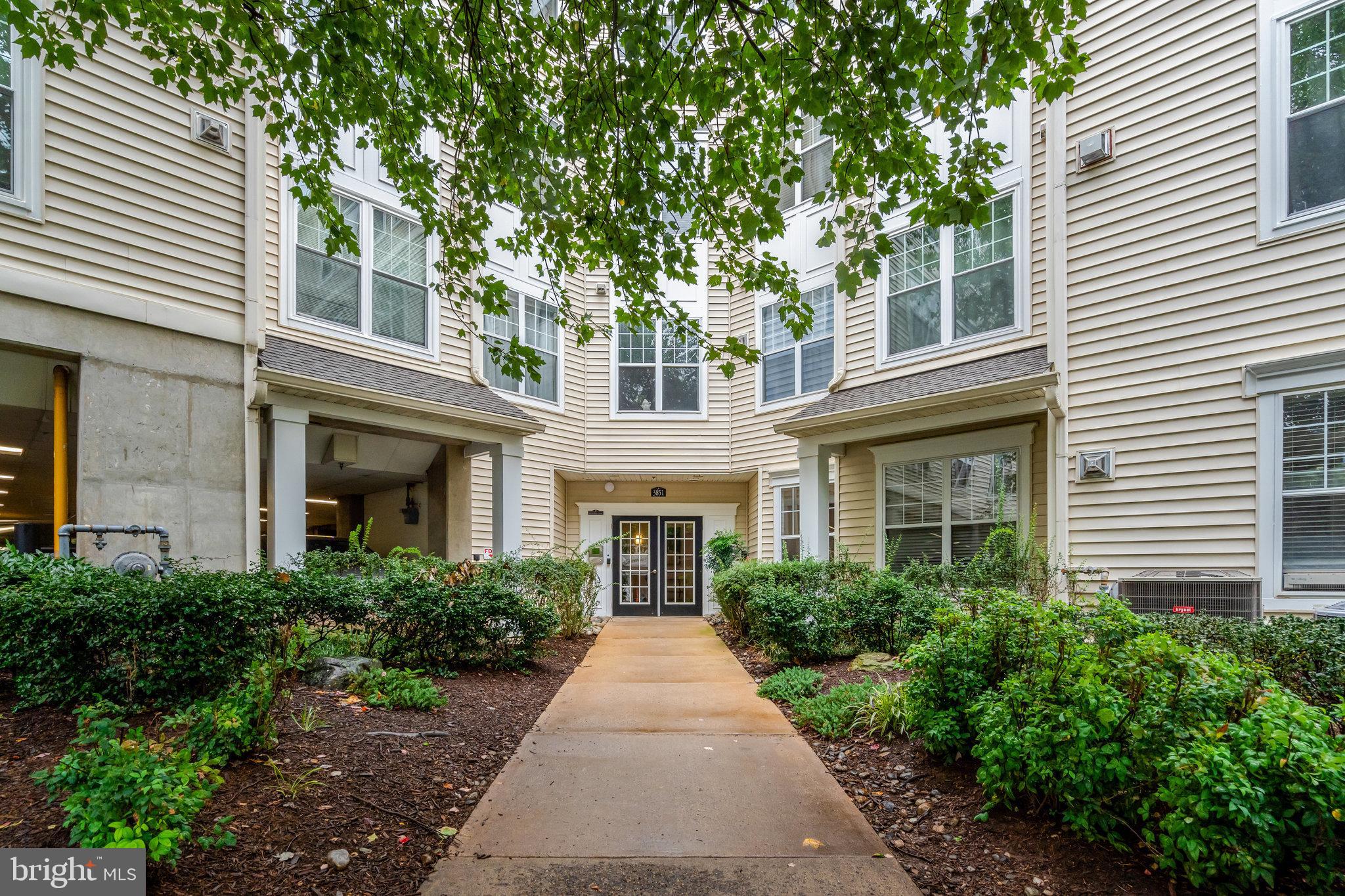 FAIRFAX RIDGE - Residential