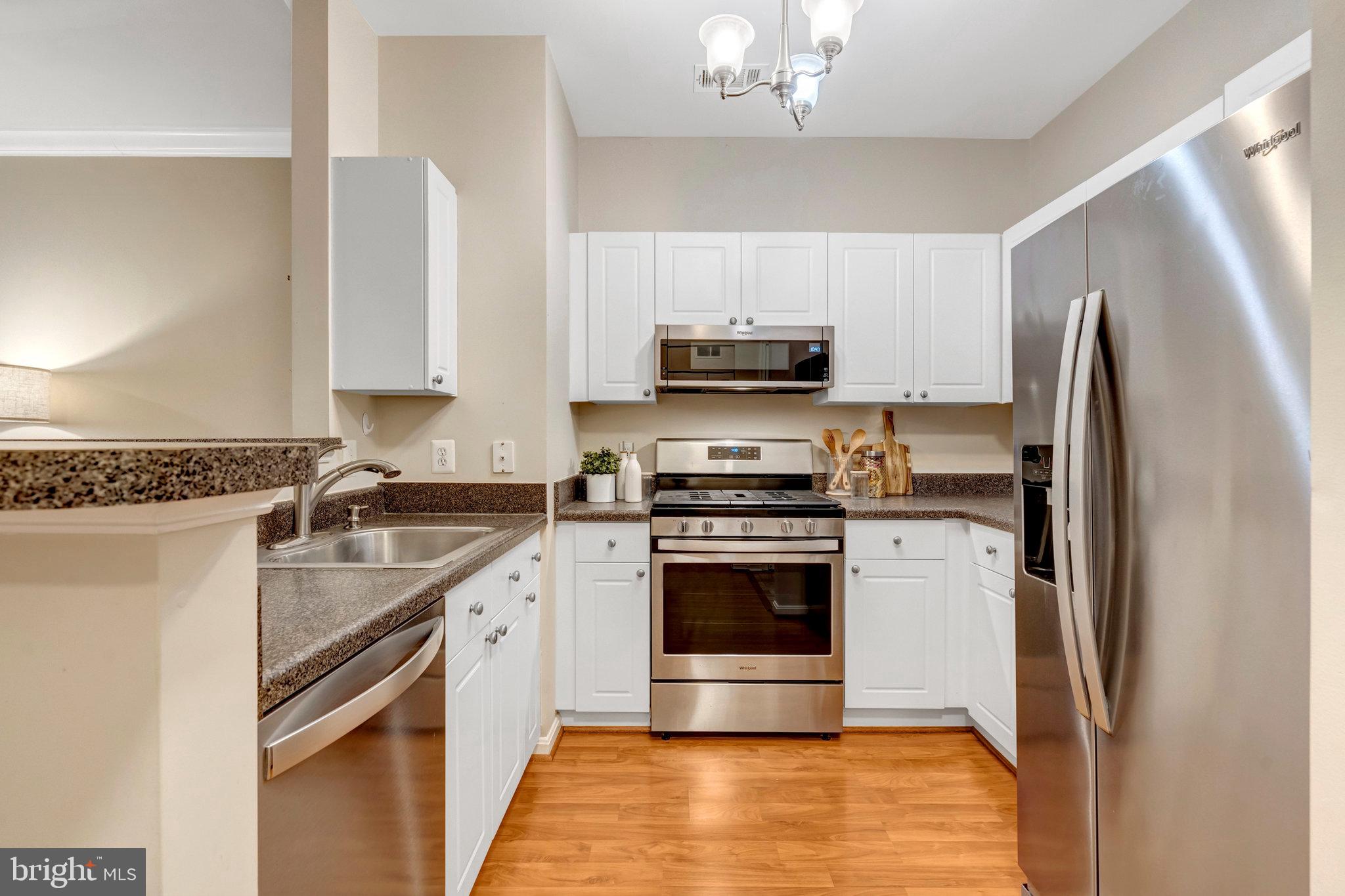 FAIRFAX RIDGE - Residential