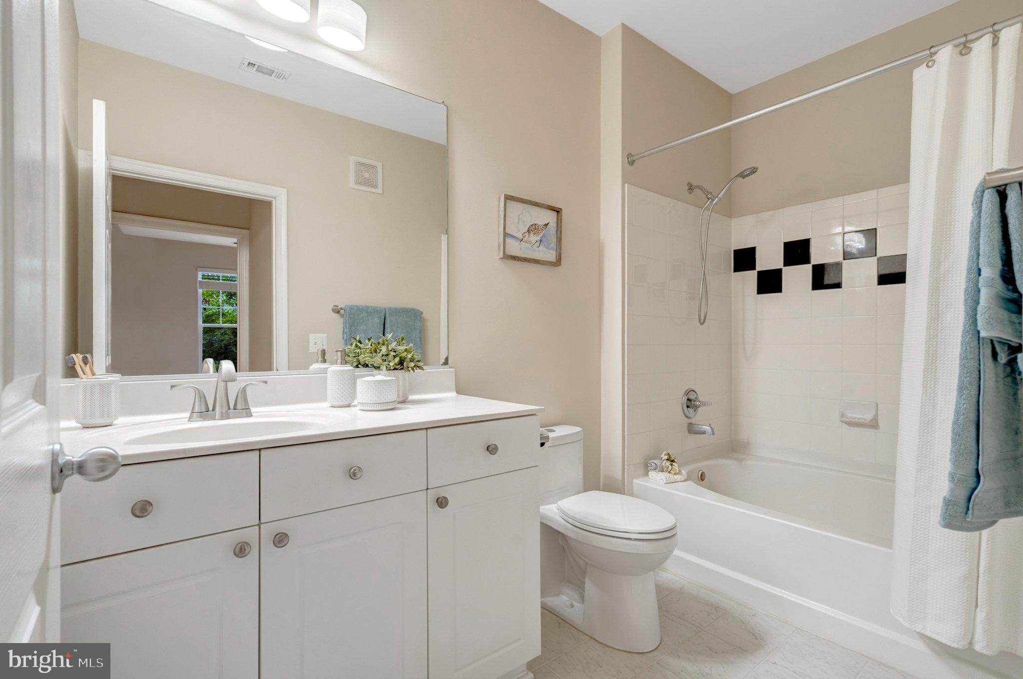 FAIRFAX RIDGE - Residential