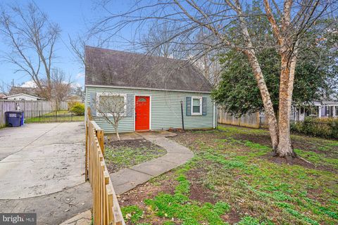 Homes For Sale - 117 Manassas Drive<br/> Manassas Park City County, MANASSAS PARK, VA 20111