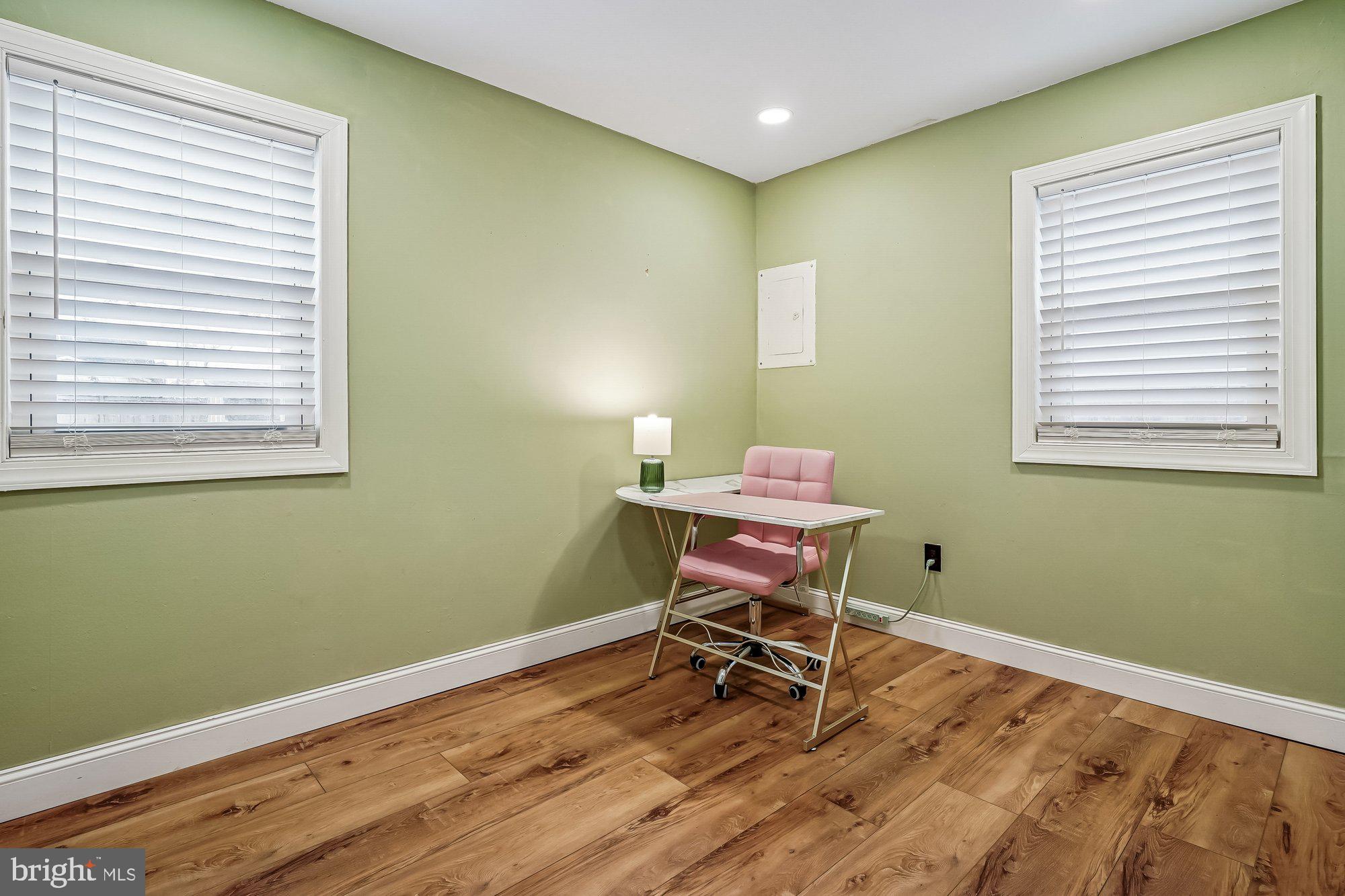 MANASSAS PARK - Residential