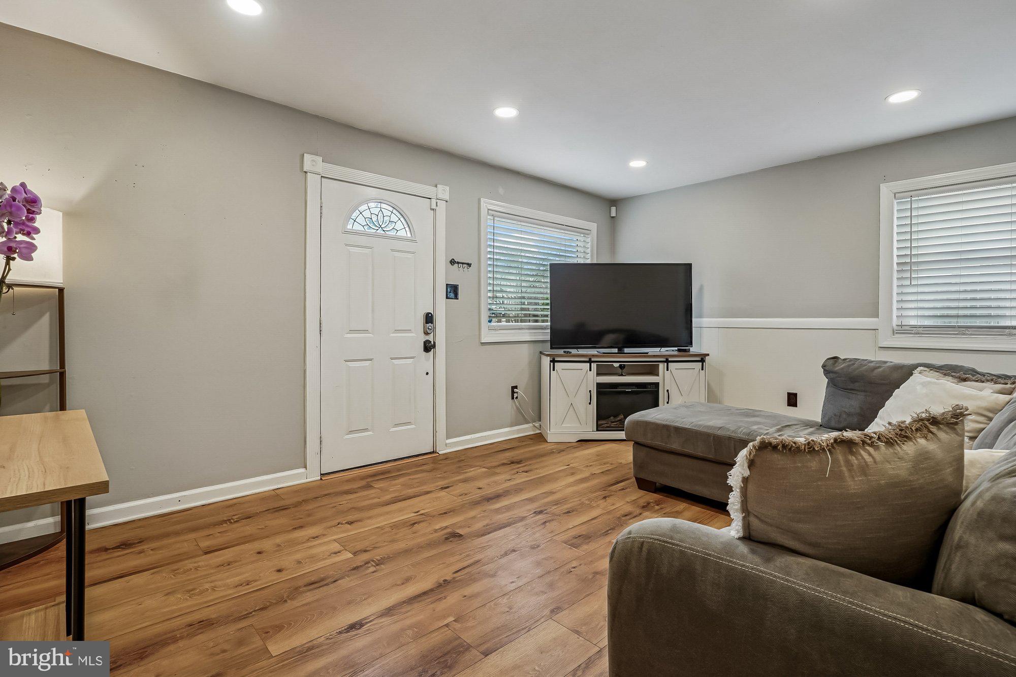 MANASSAS PARK - Residential