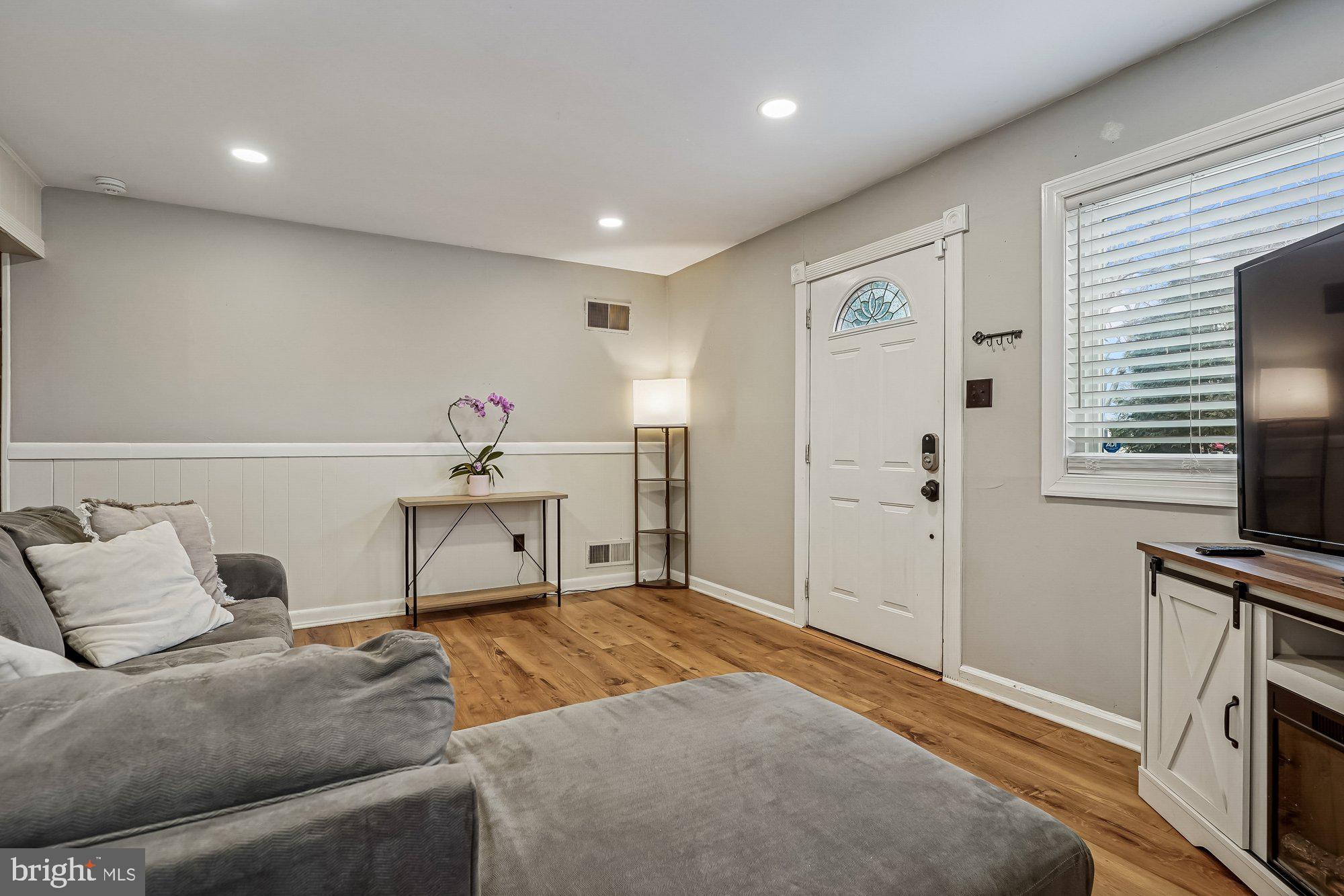 MANASSAS PARK - Residential