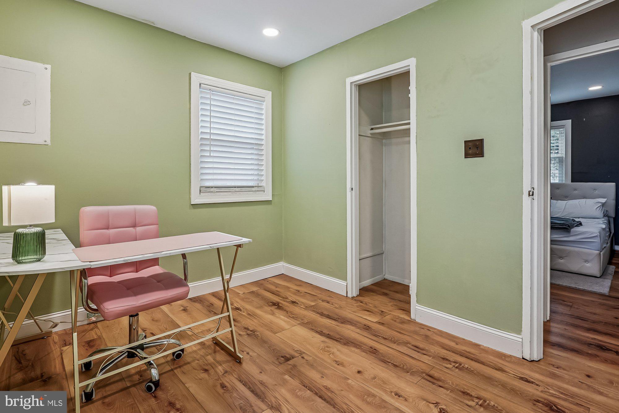 MANASSAS PARK - Residential