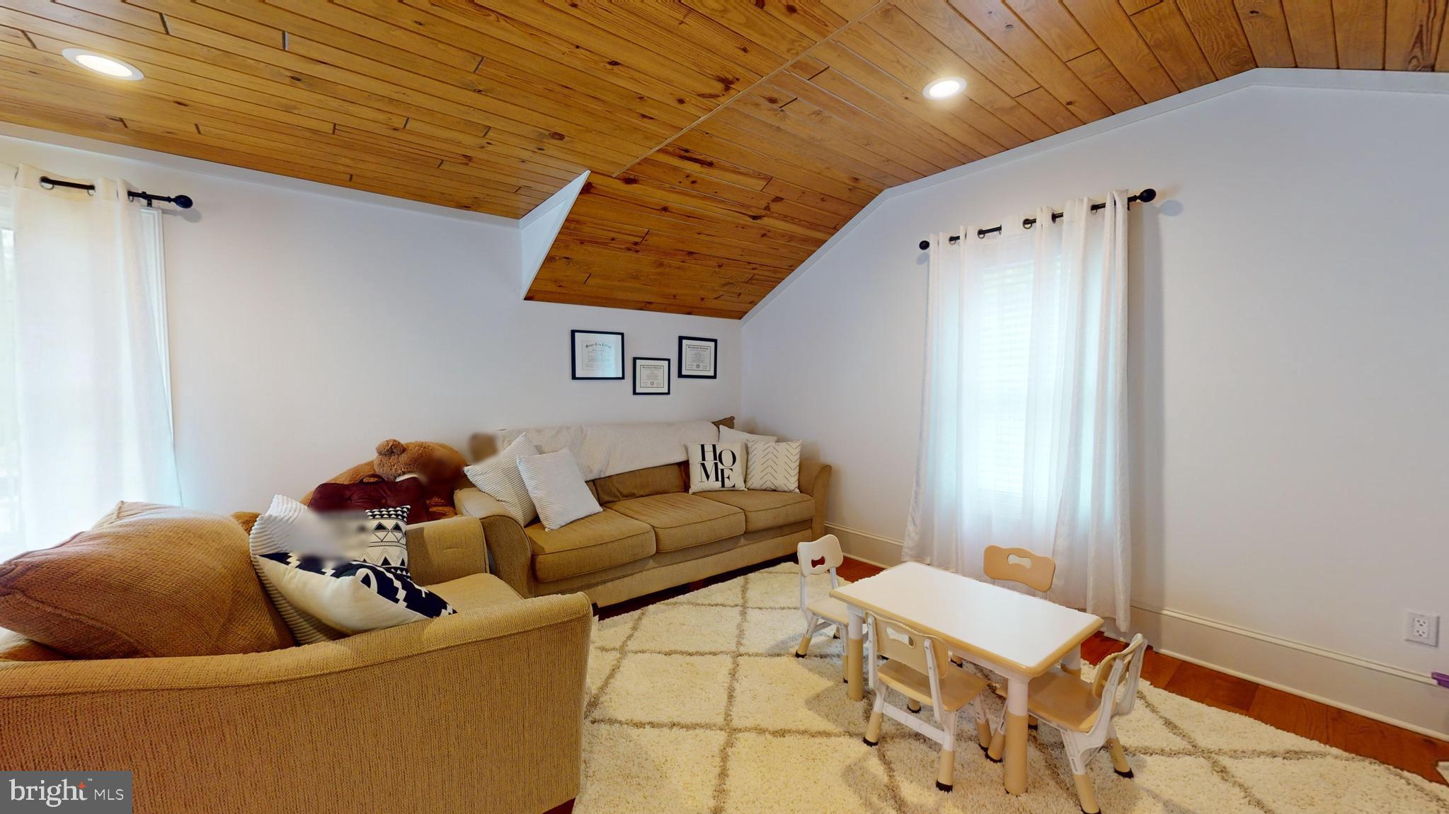 NON AVAILABLE - Residential