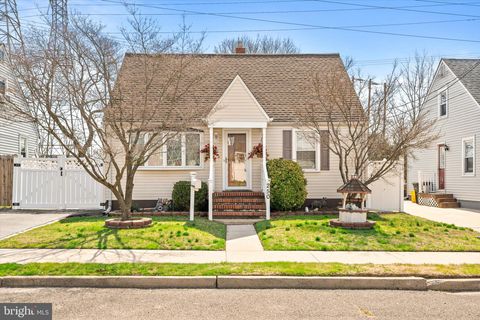 Homes For Sale - 250 Edward Avenue<br/> Mercer County, HAMILTON, NJ 08610