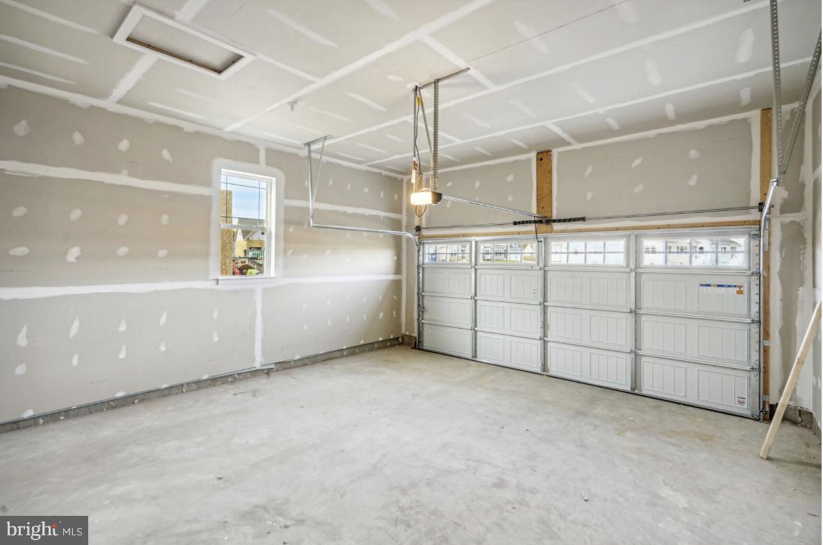 ST. CHARLES - Residential