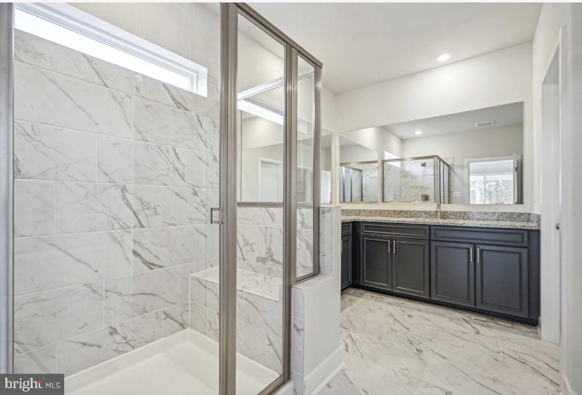 ST. CHARLES - Residential