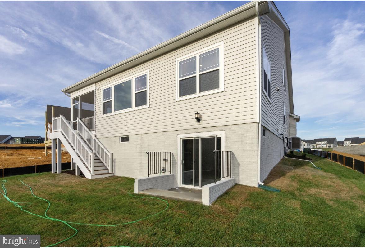 ST. CHARLES - Residential