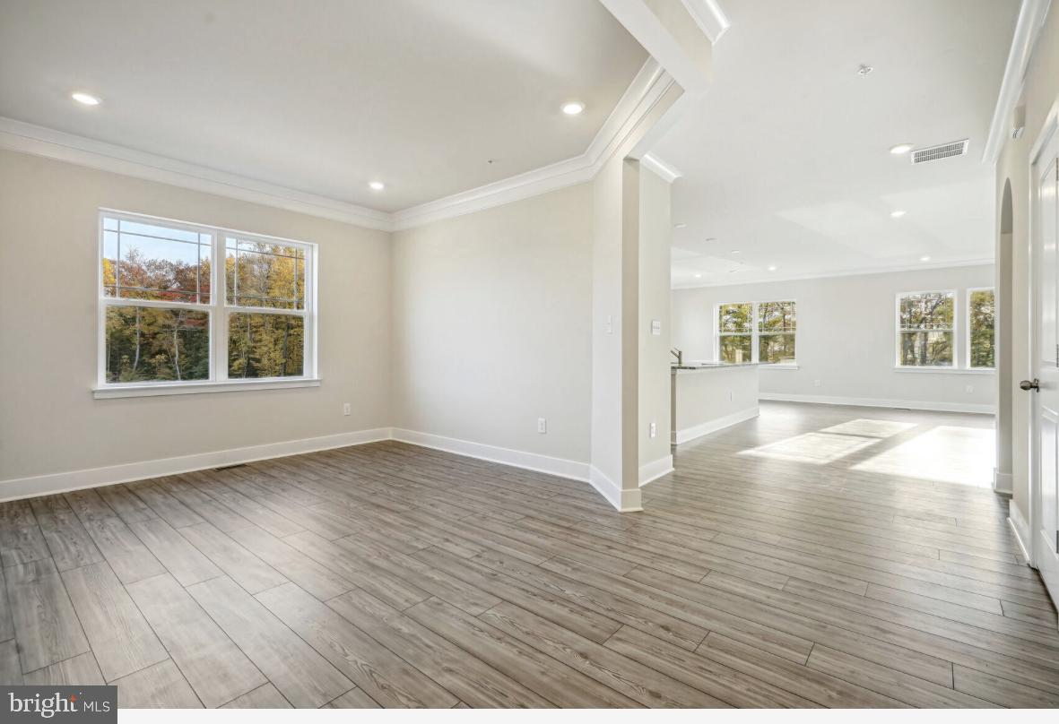 ST. CHARLES - Residential