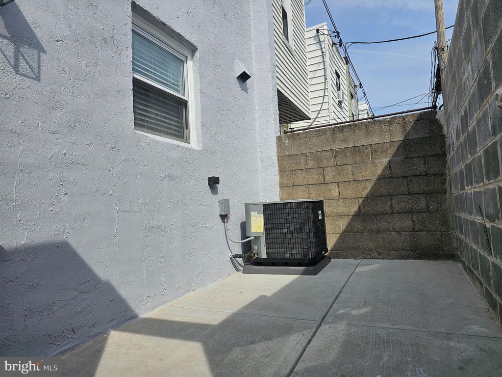 listing image 44