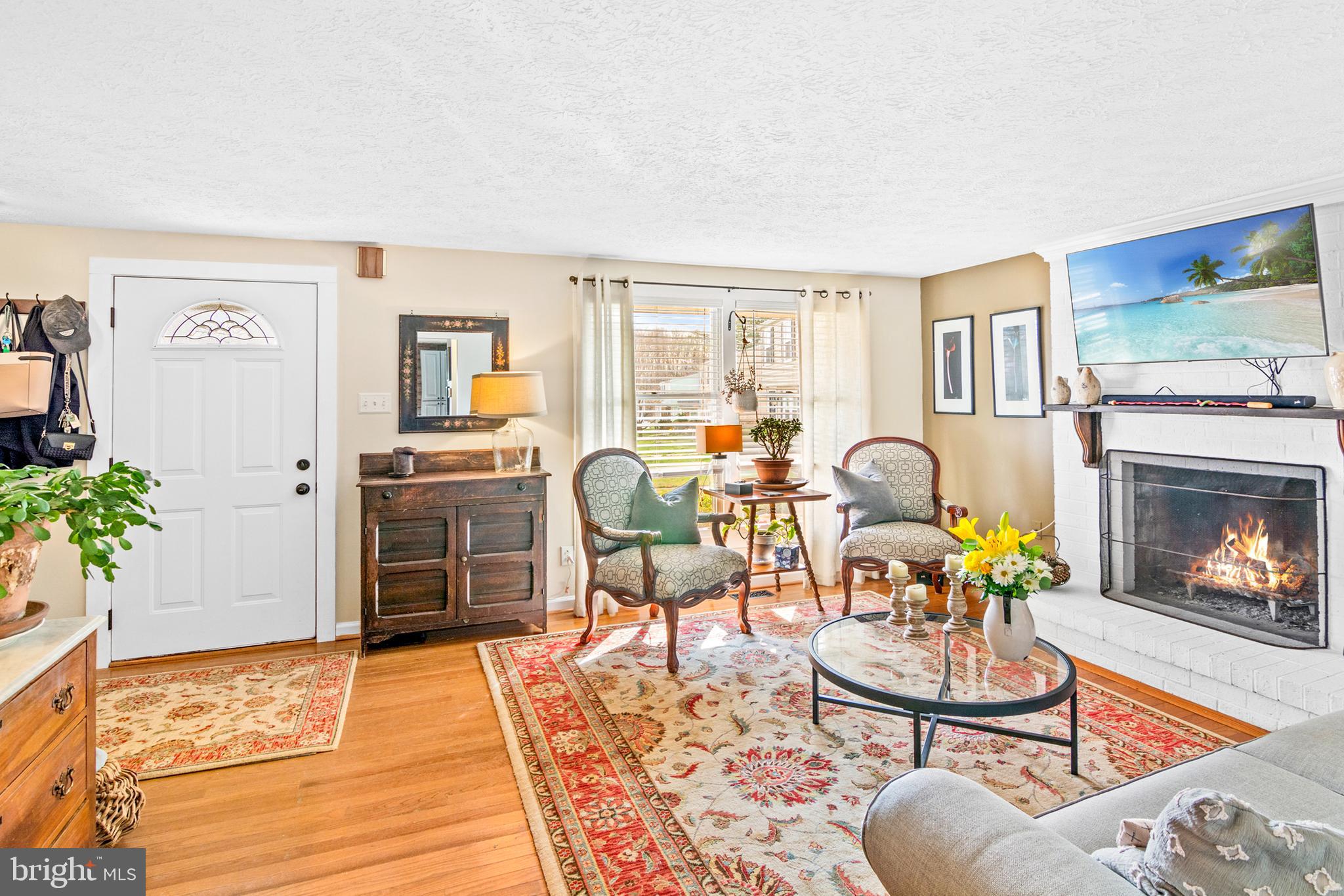 HALLFIELD MANOR - Residential