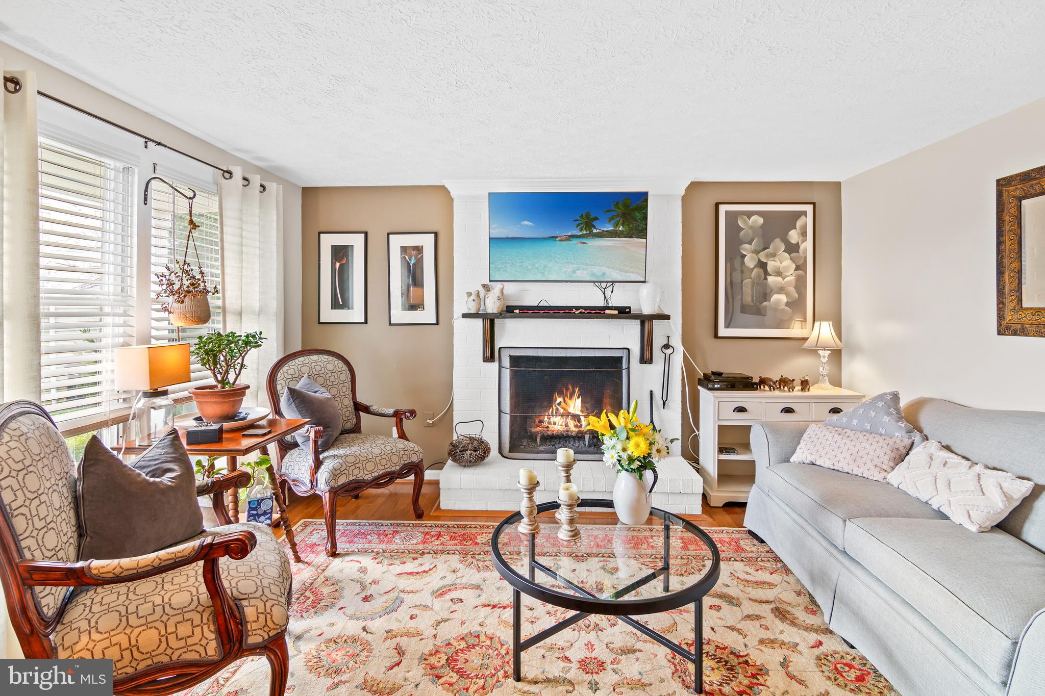 HALLFIELD MANOR - Residential