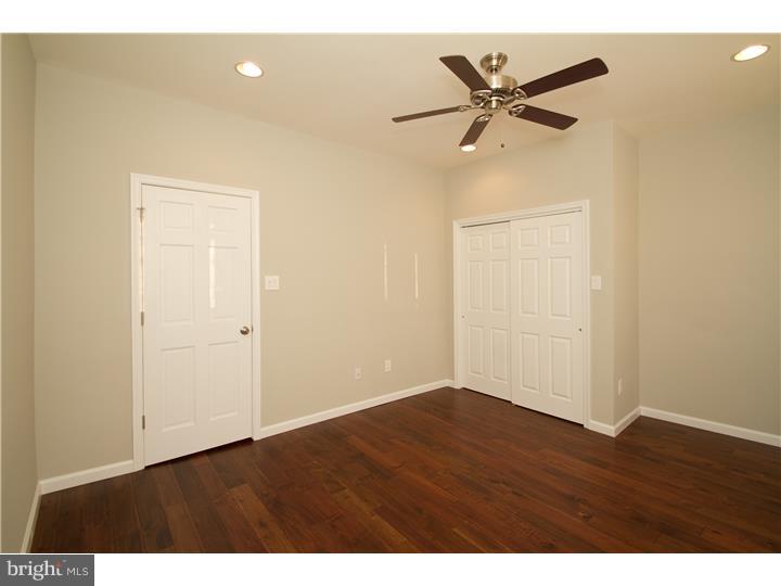 POINT BREEZE - Residential