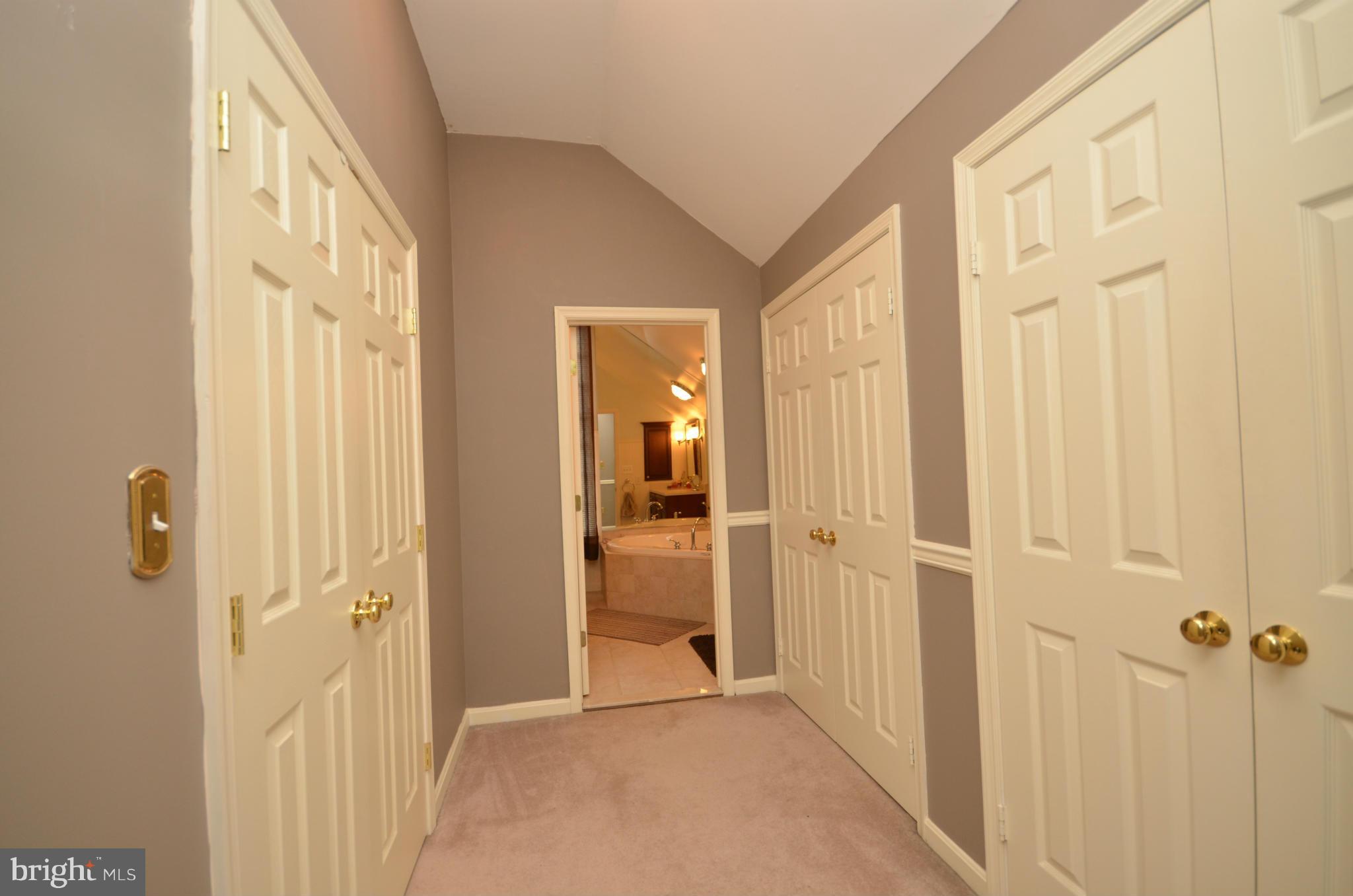 COUNTRYSIDE - Residential