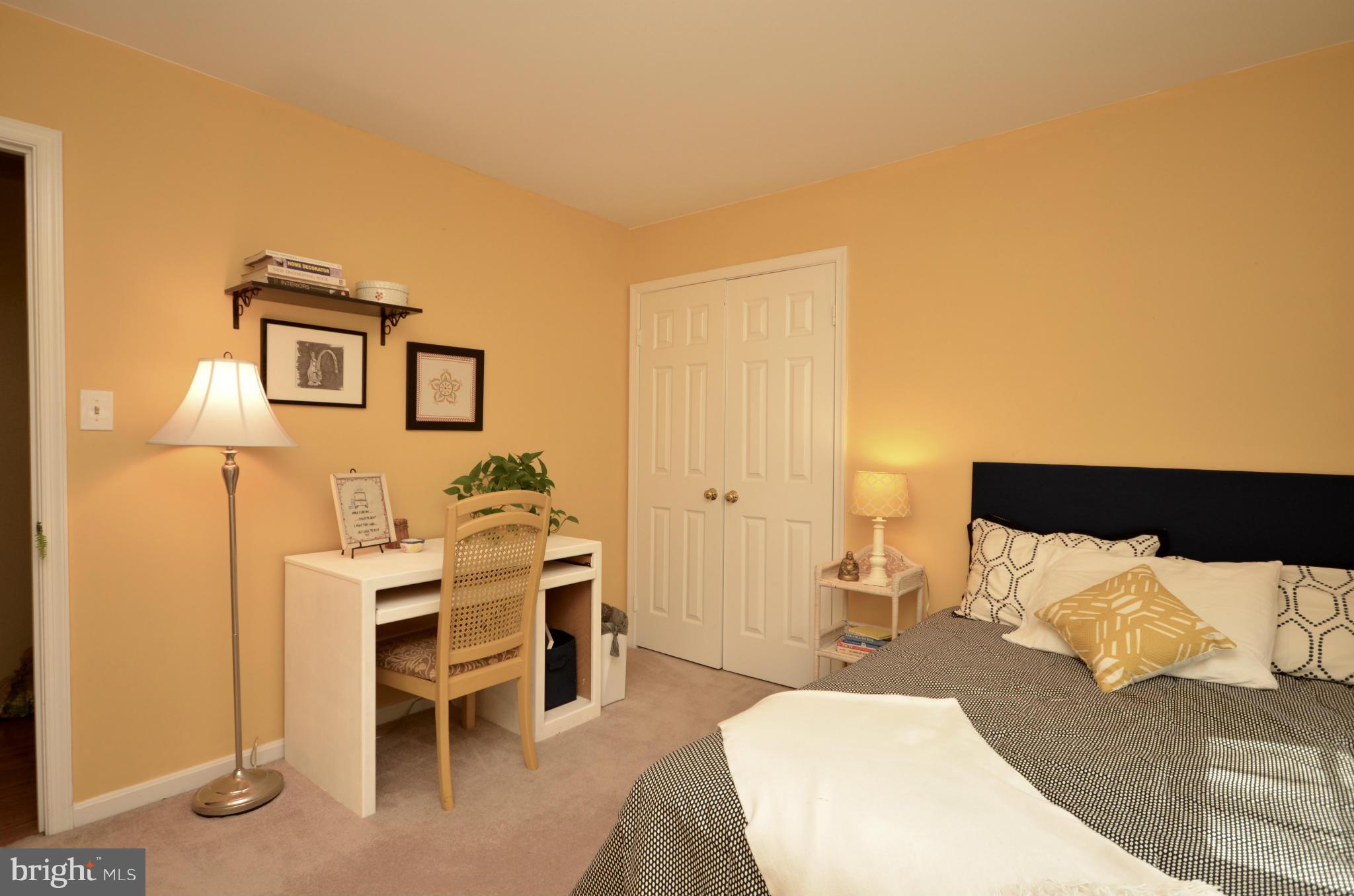 COUNTRYSIDE - Residential