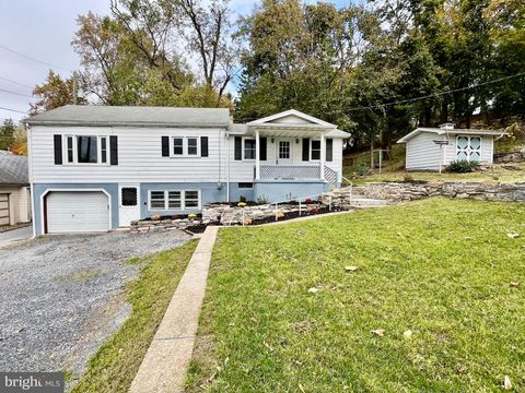 211 E NORTH STREET REAR WAYNESBORO PA 17268