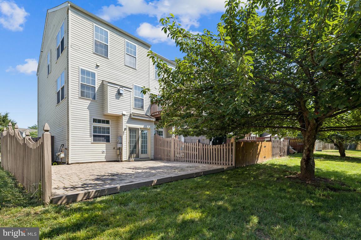 ASHBURN VILLAGE - Residential