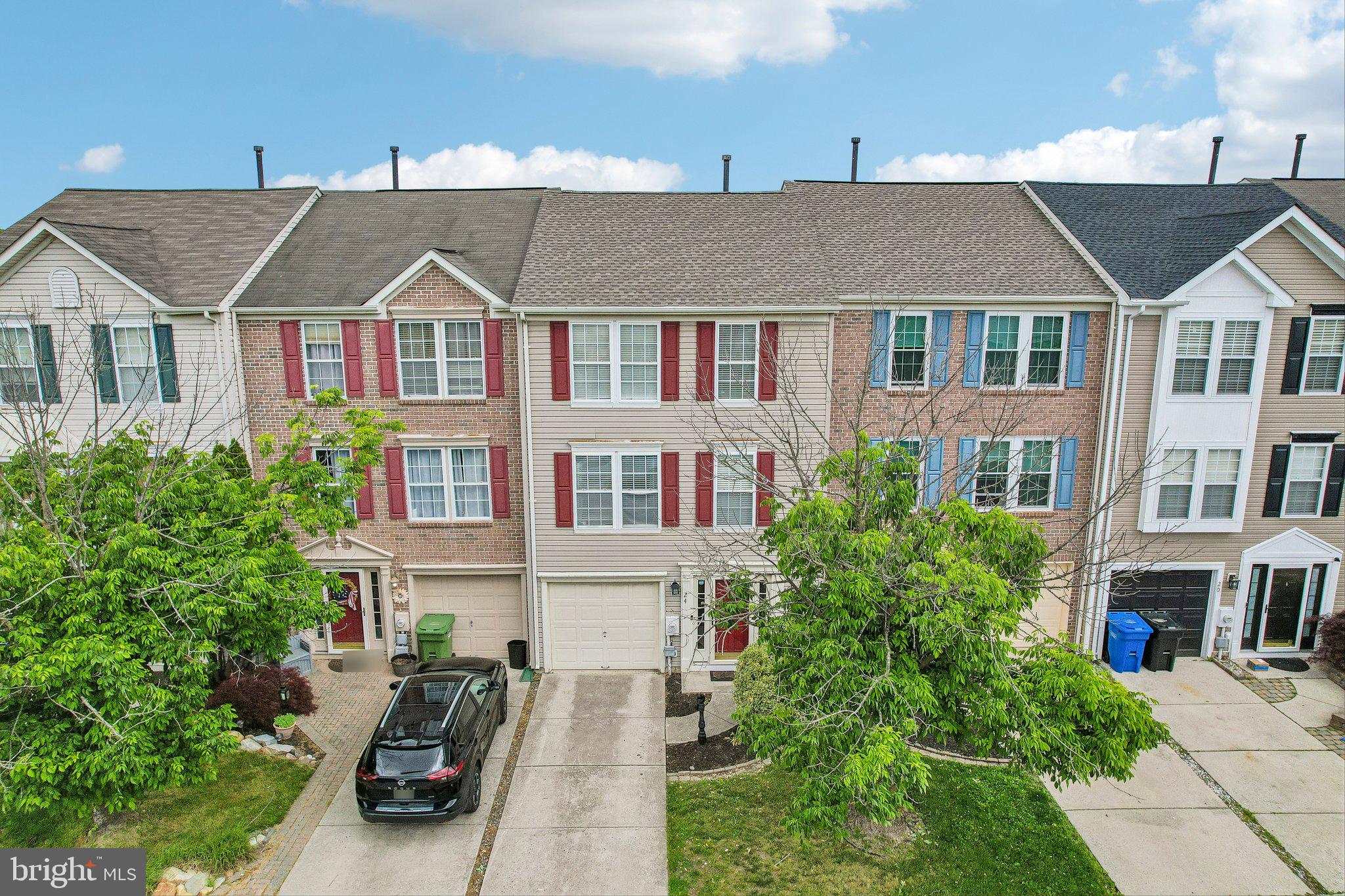 24 CLEMENS LANE