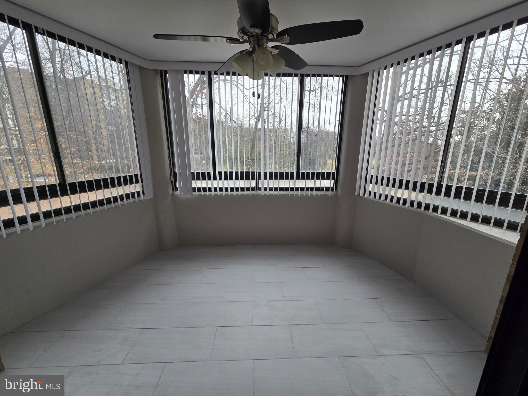 LEISURE WORLD - Residential Lease