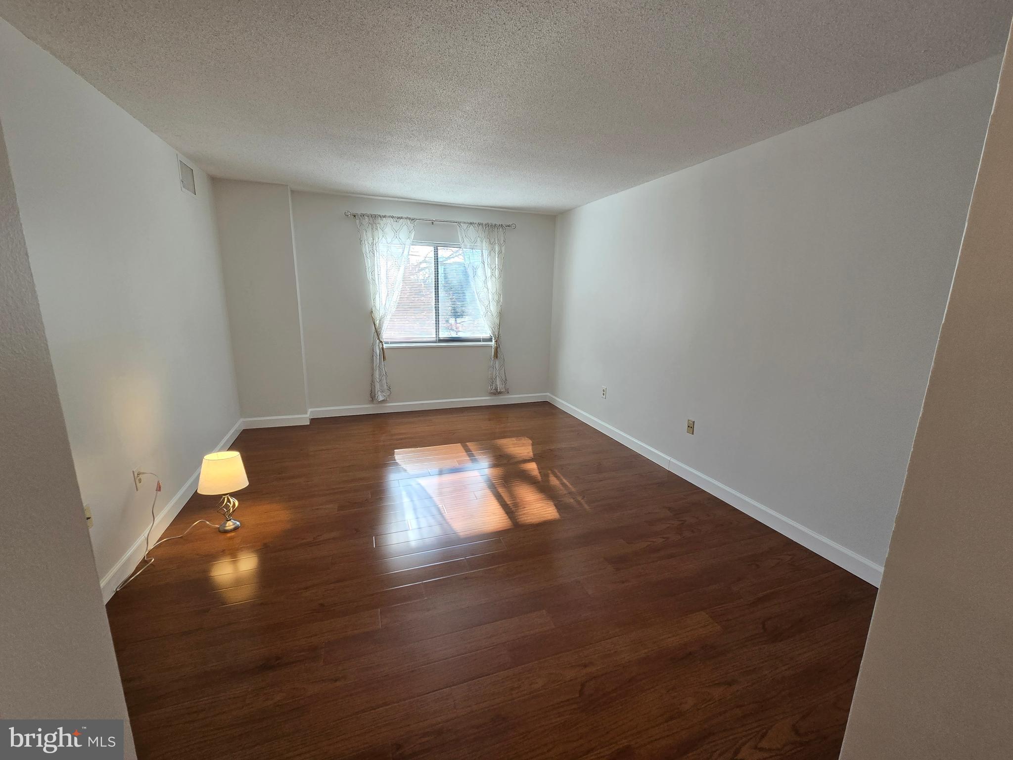 LEISURE WORLD - Residential Lease