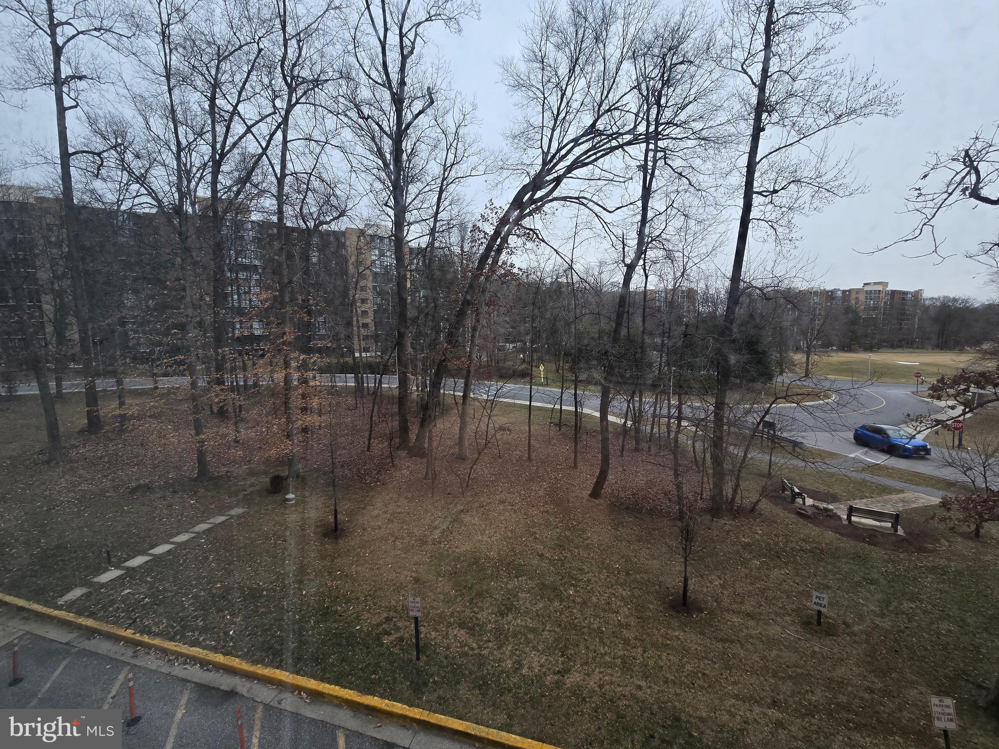 LEISURE WORLD - Residential Lease