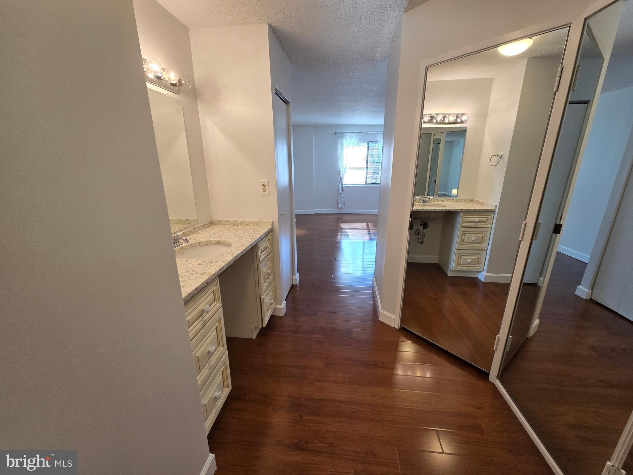 LEISURE WORLD - Residential Lease