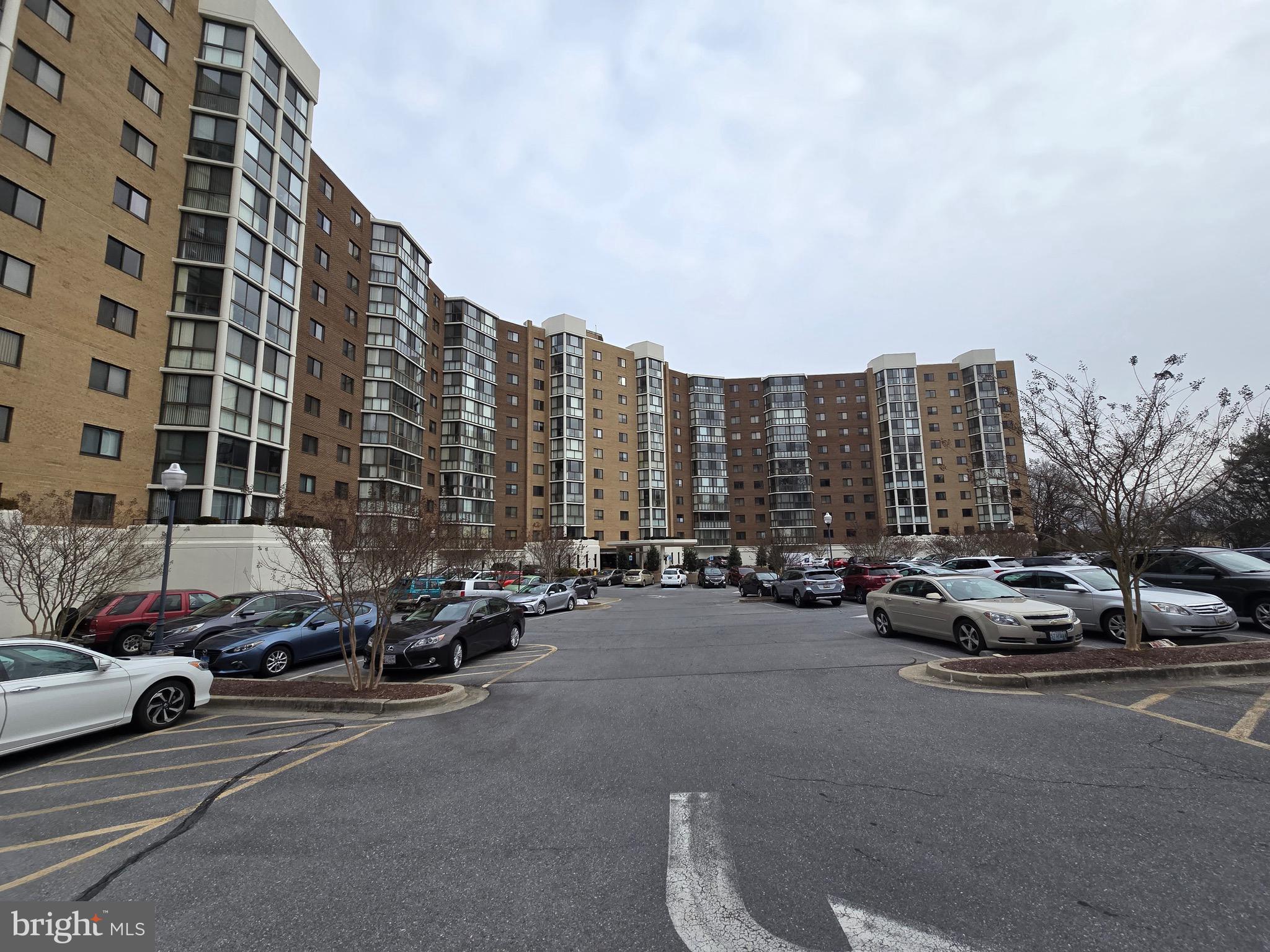 LEISURE WORLD - Residential Lease