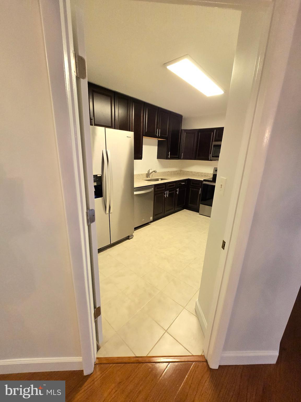 LEISURE WORLD - Residential Lease