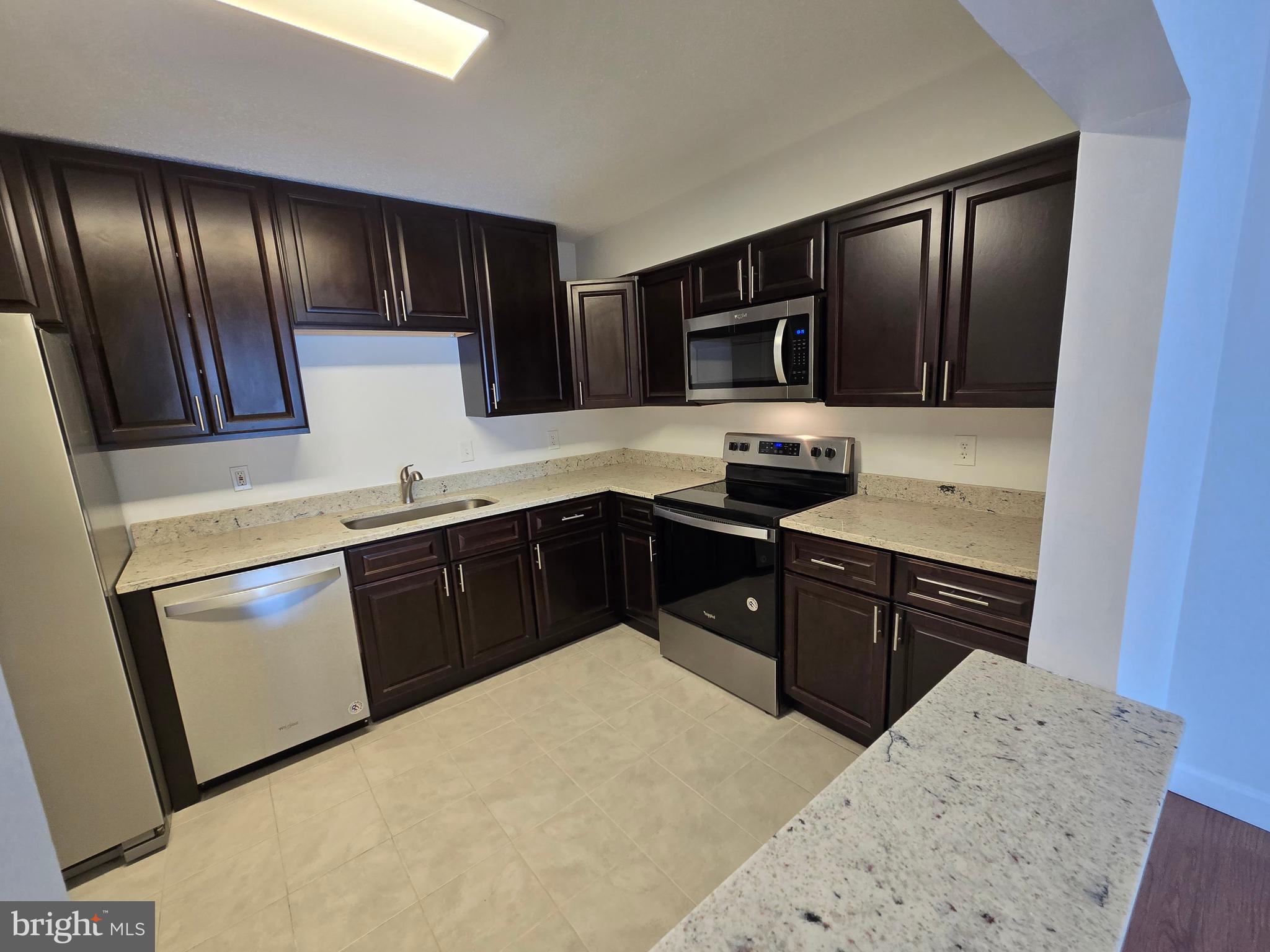 LEISURE WORLD - Residential Lease