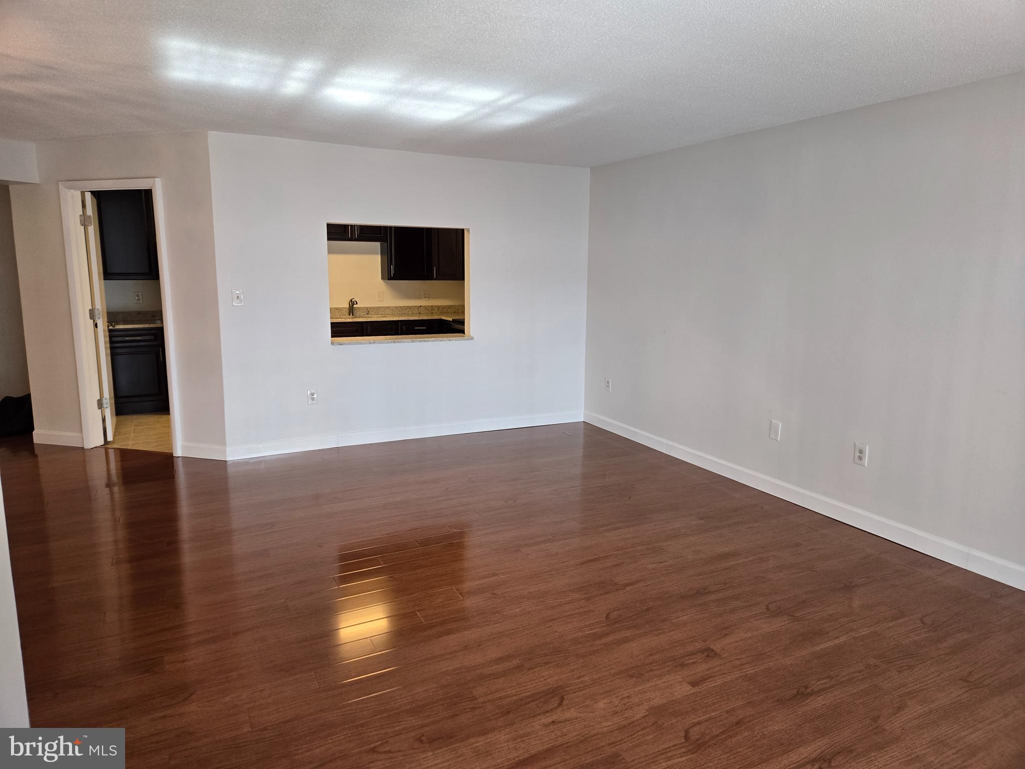 LEISURE WORLD - Residential Lease