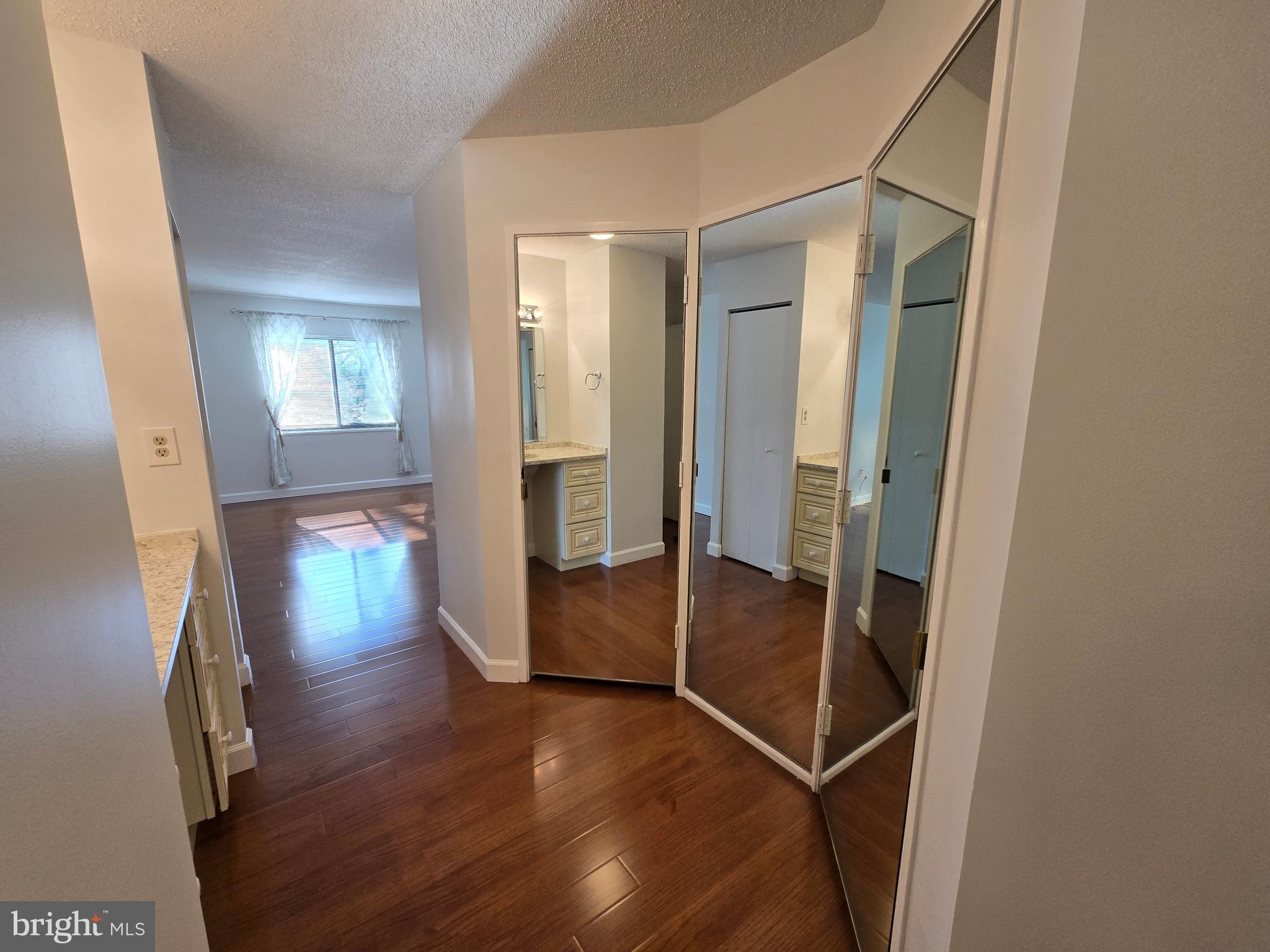 LEISURE WORLD - Residential Lease