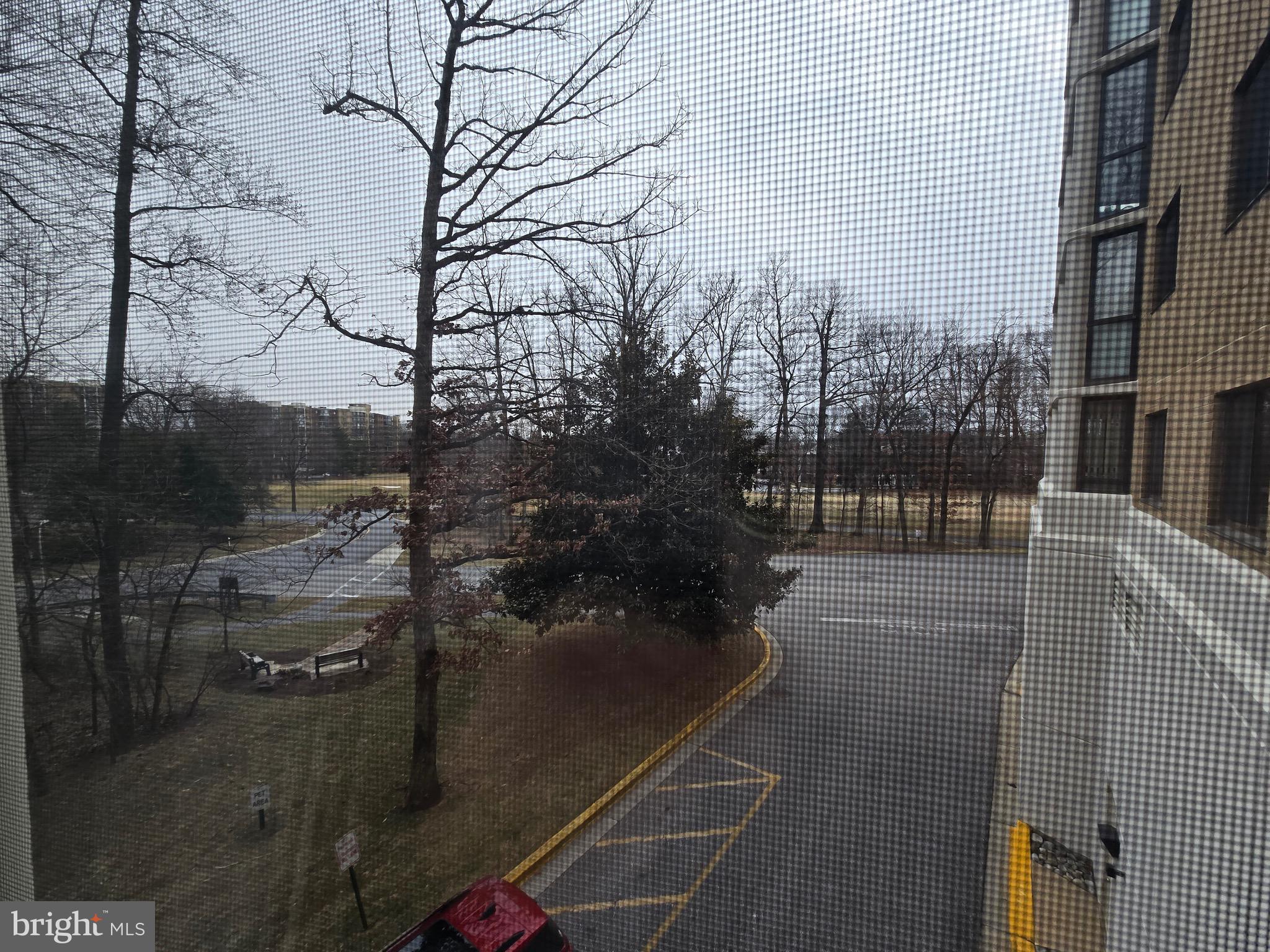 LEISURE WORLD - Residential Lease