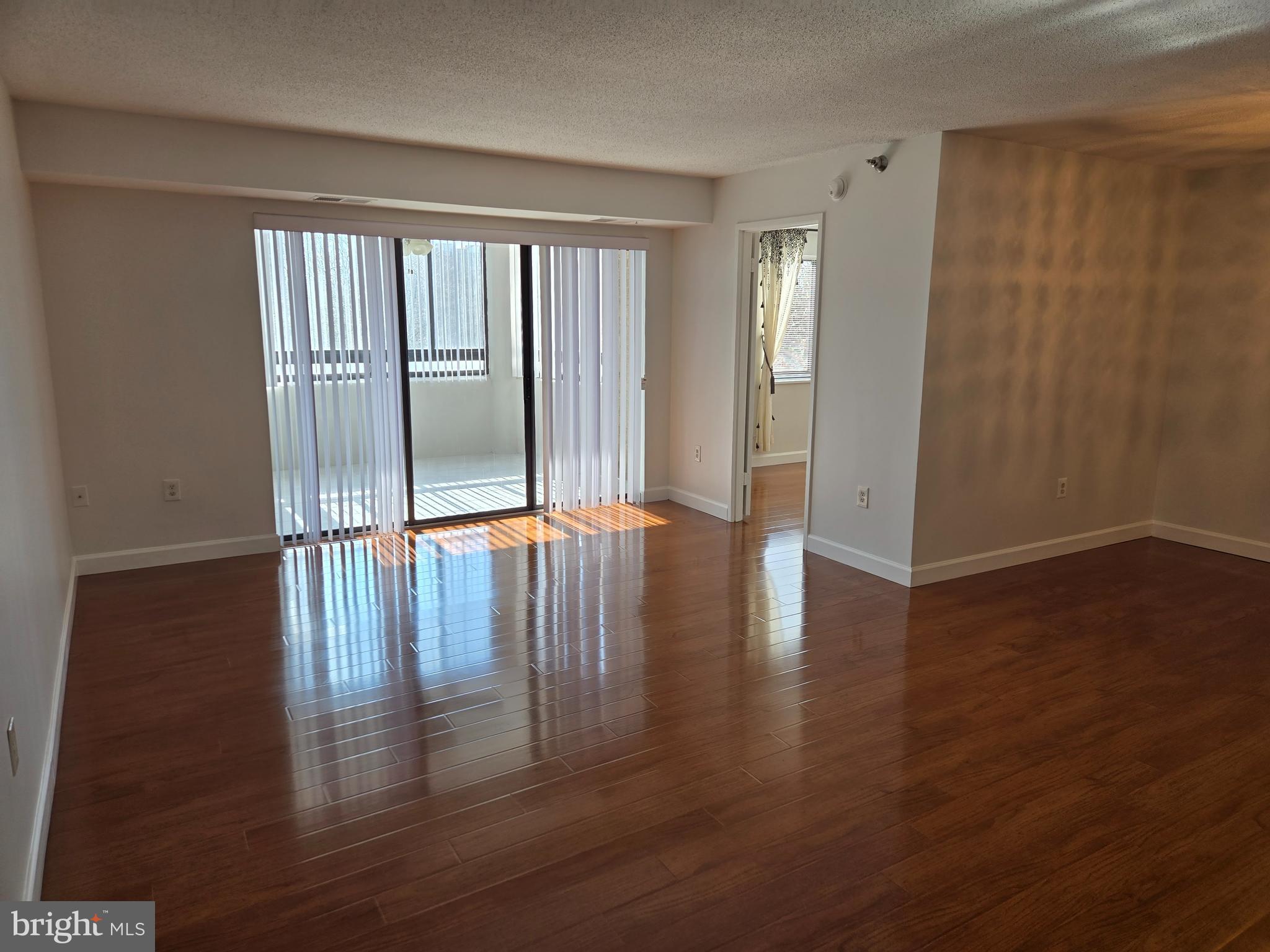 LEISURE WORLD - Residential Lease