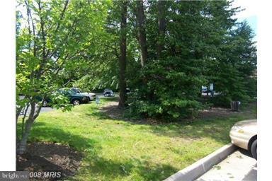 EDGEWATER AT TOWN CENTER - Residential Lease