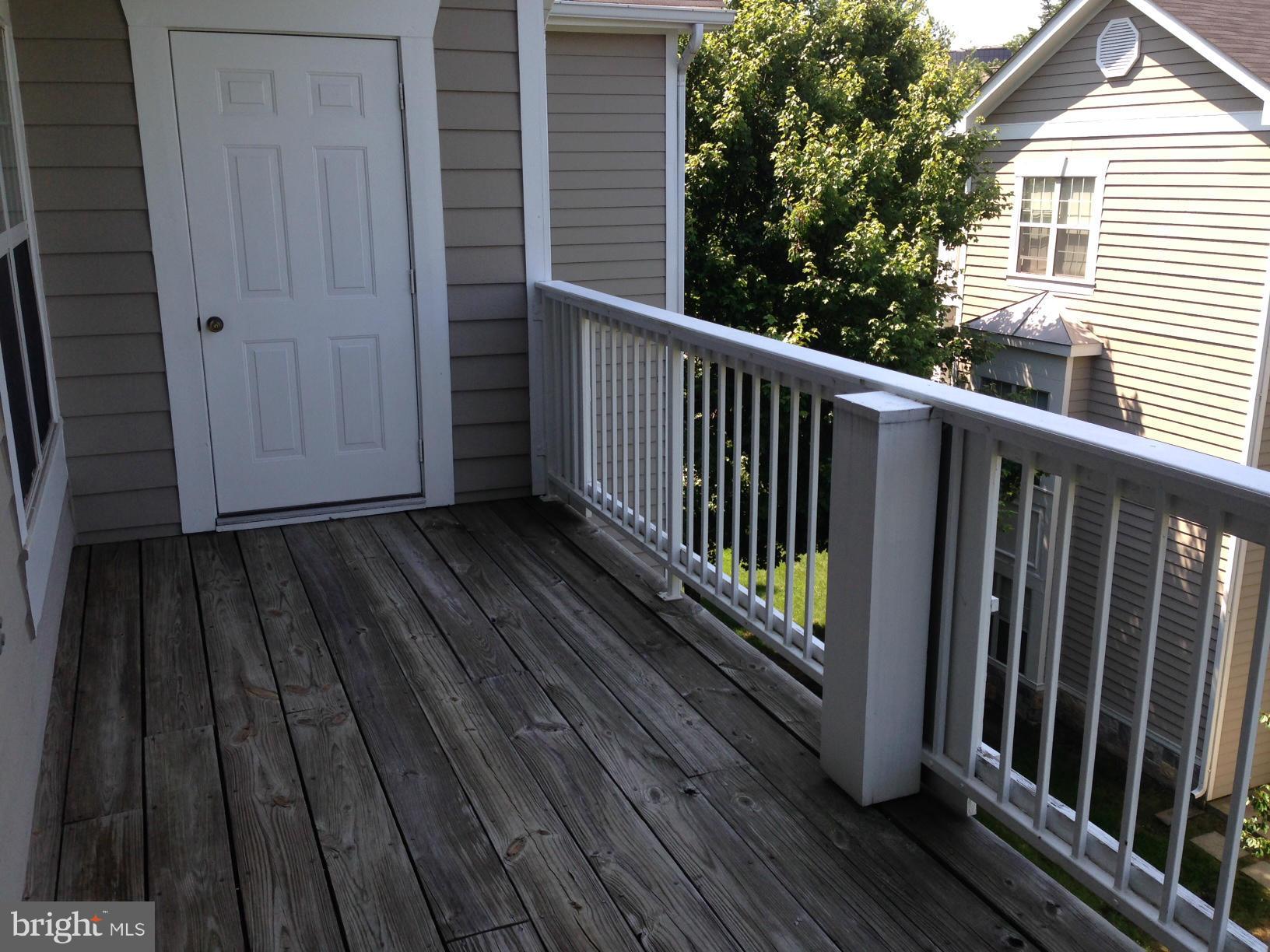 EDGEWATER AT TOWN CENTER - Residential Lease