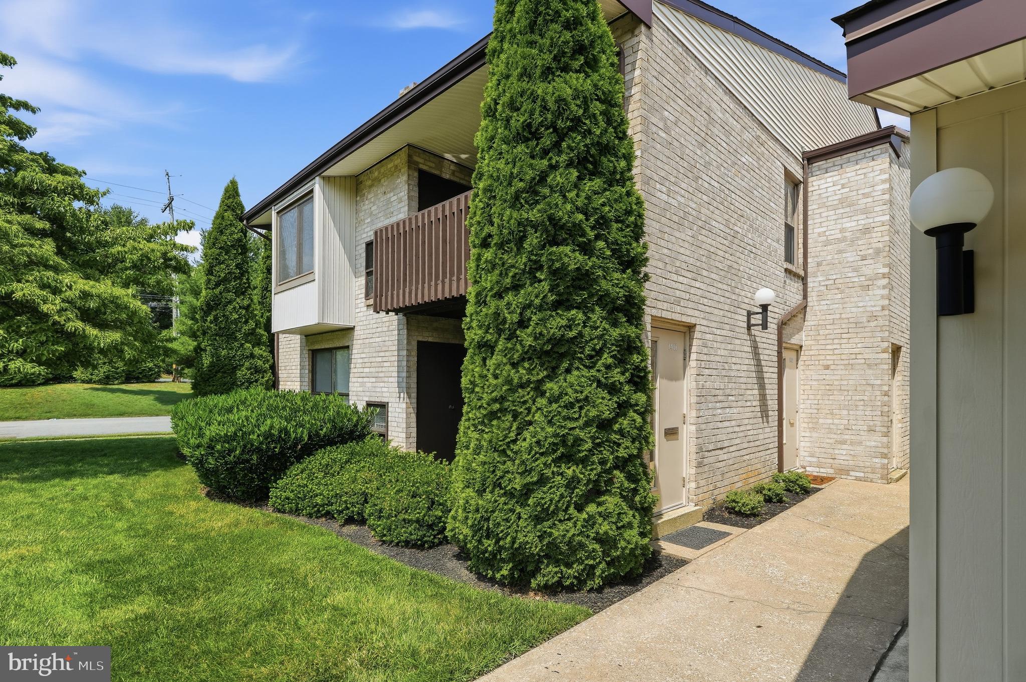 1401 RAINTREE LANE 1401