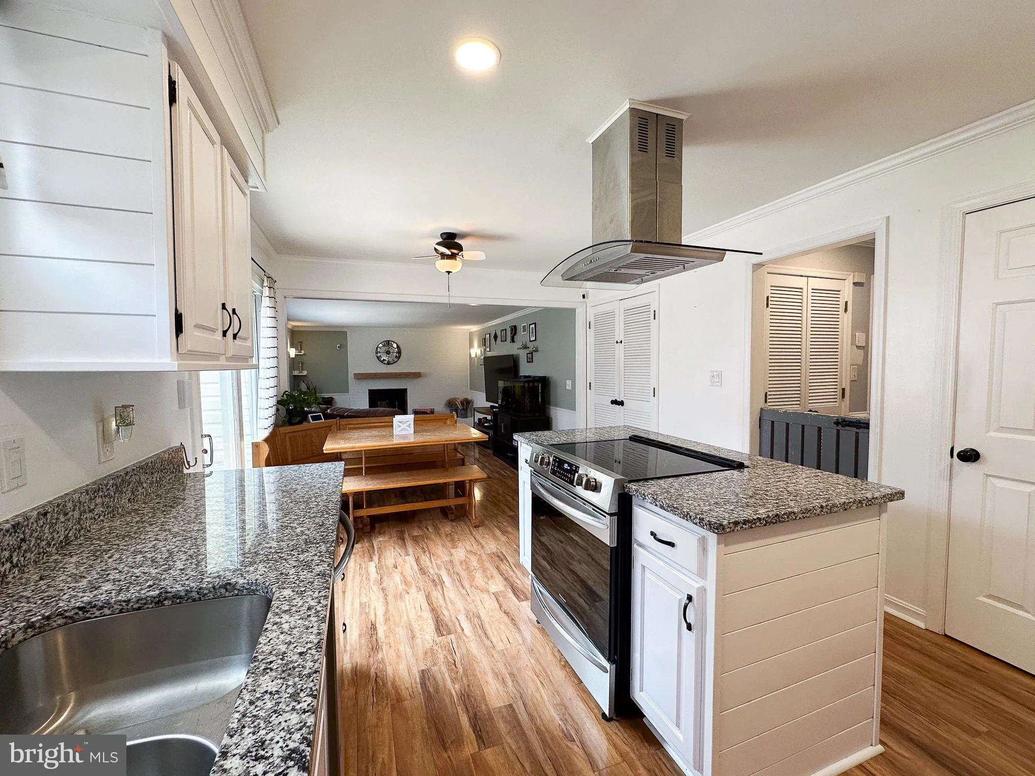 Spotsylvania, Virginia 22553, United States, 4 Bedrooms Bedrooms, ,3 BathroomsBathrooms,Residential,Active,100924