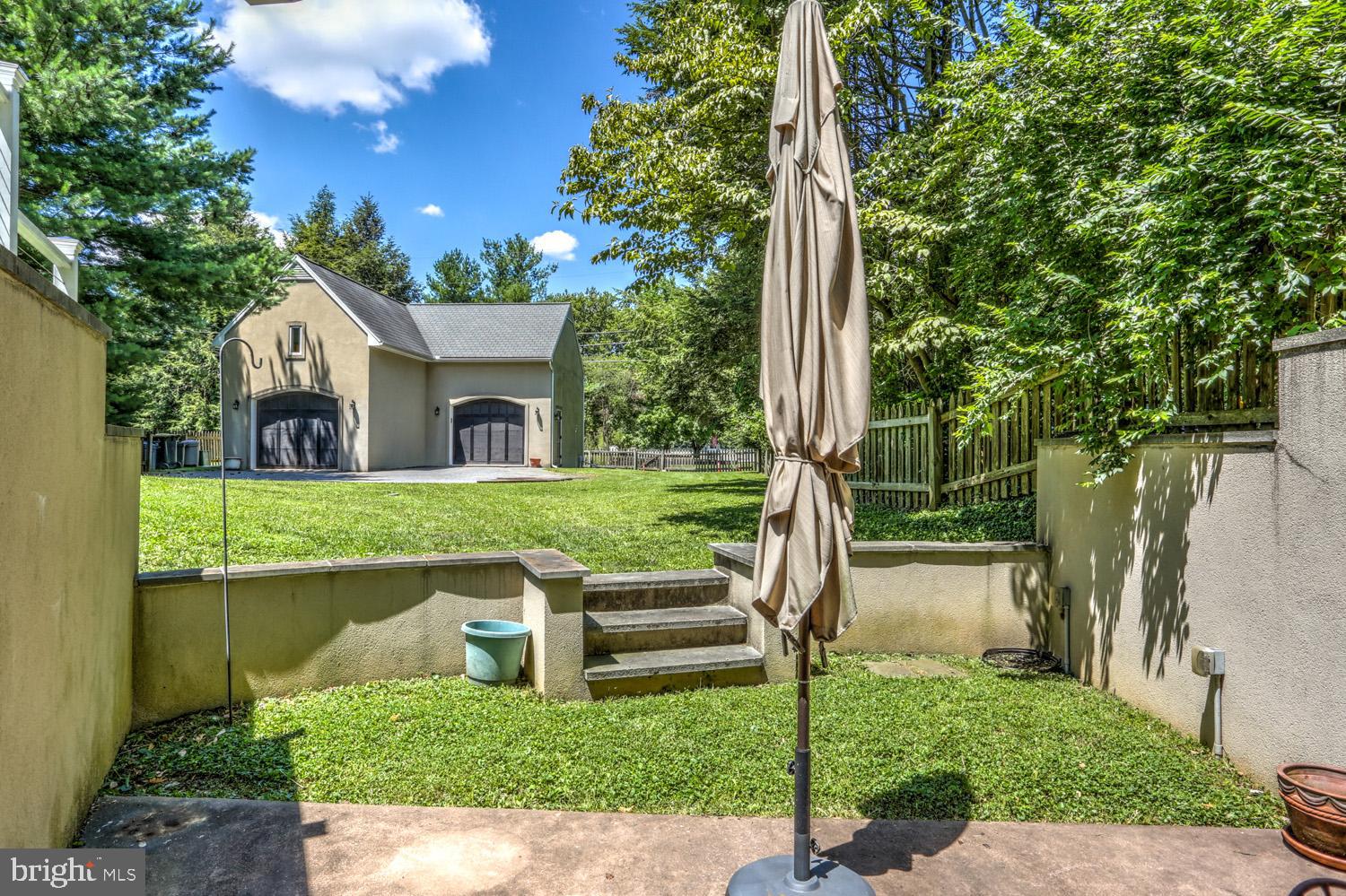 SCHOOL LANE HILLS - Residential