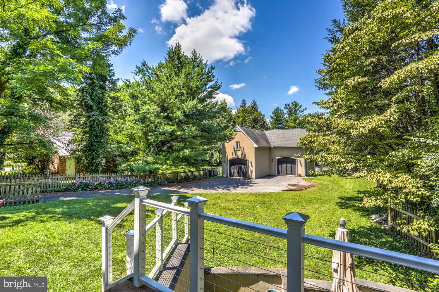 SCHOOL LANE HILLS - Residential