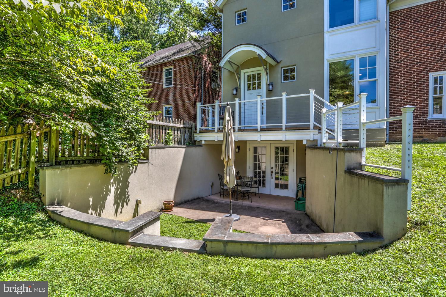 SCHOOL LANE HILLS - Residential