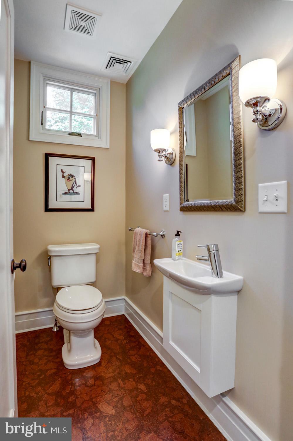 SCHOOL LANE HILLS - Residential