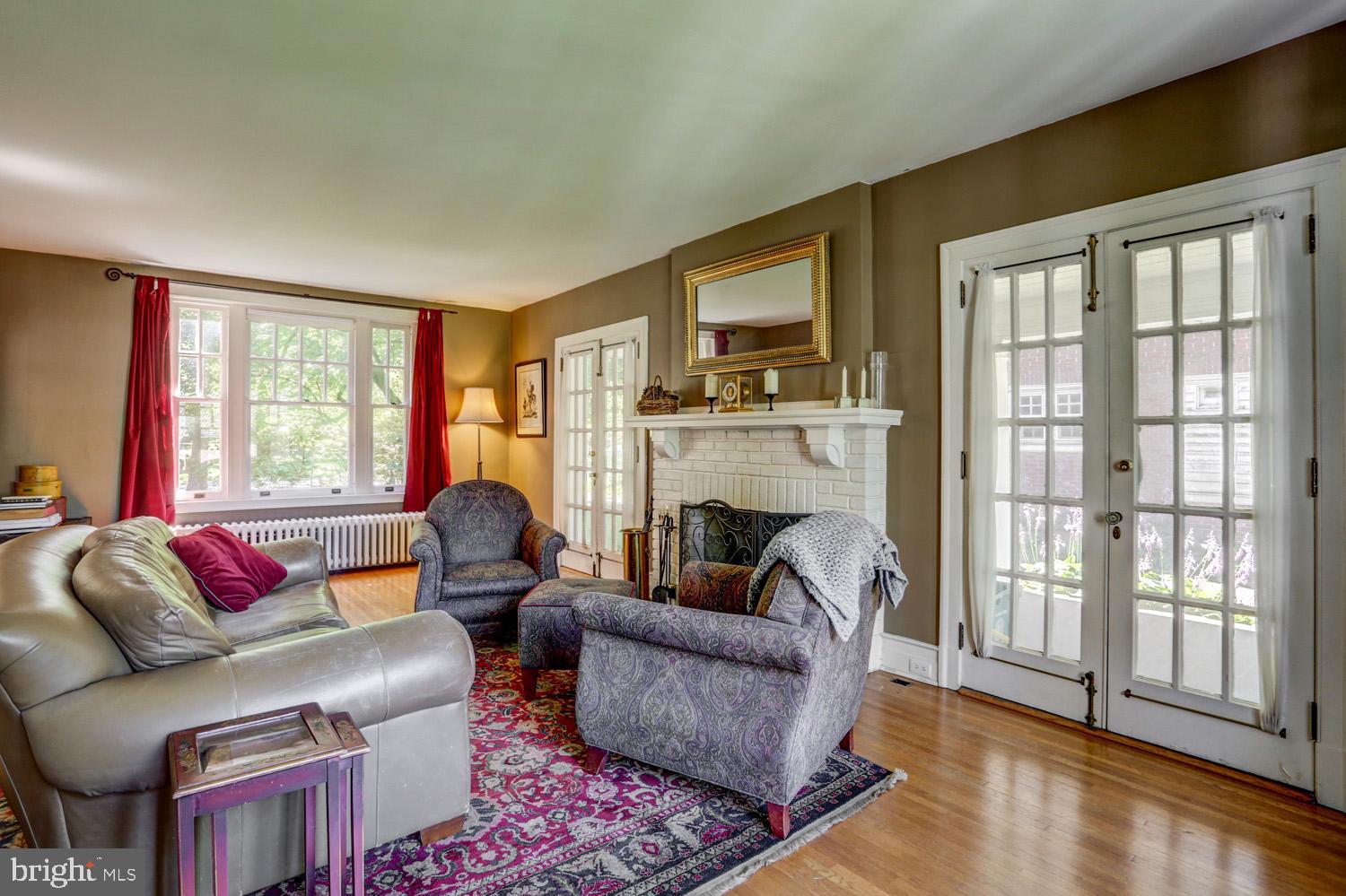 SCHOOL LANE HILLS - Residential
