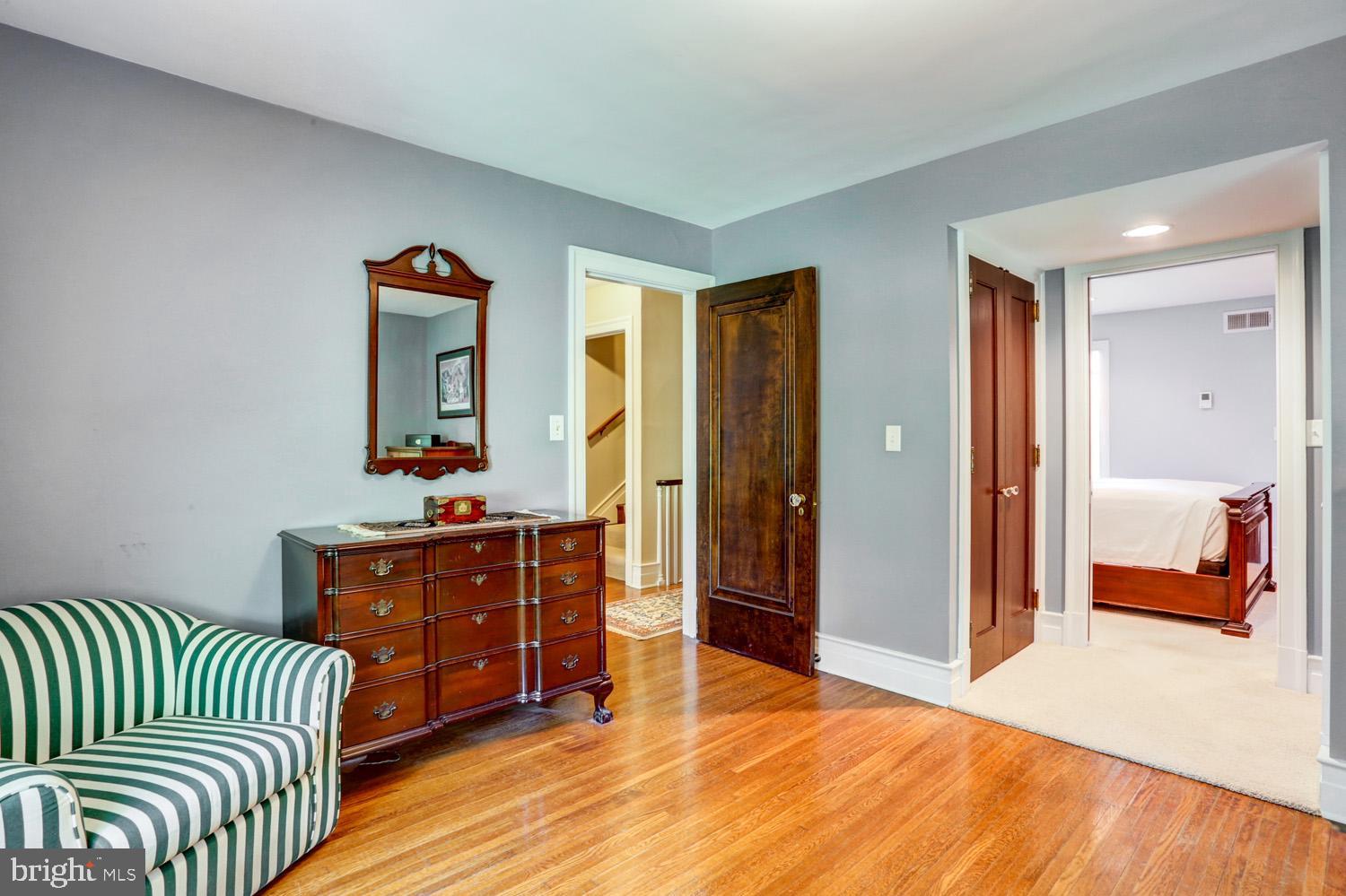 SCHOOL LANE HILLS - Residential
