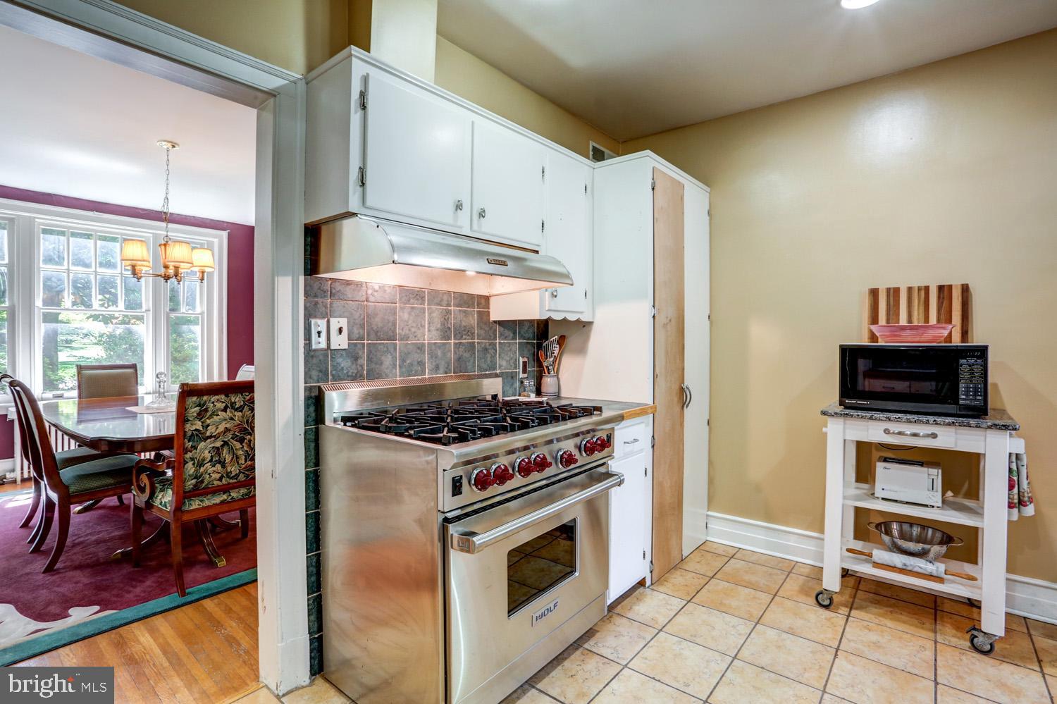 SCHOOL LANE HILLS - Residential
