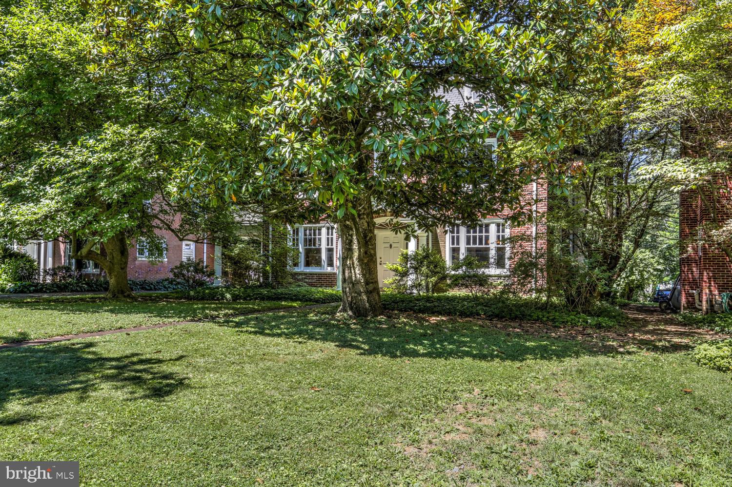 SCHOOL LANE HILLS - Residential