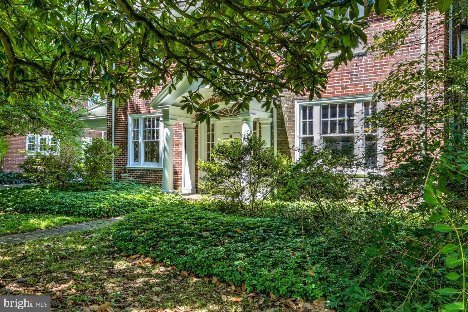 SCHOOL LANE HILLS - Residential